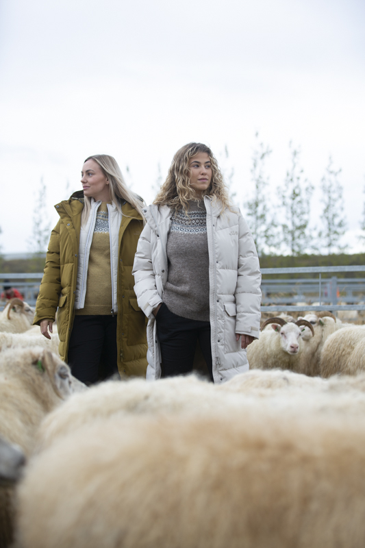 Fönn women´s long parka insulated with Icelandic wool Fönn women´s long parka insulated with Icelandic wool
