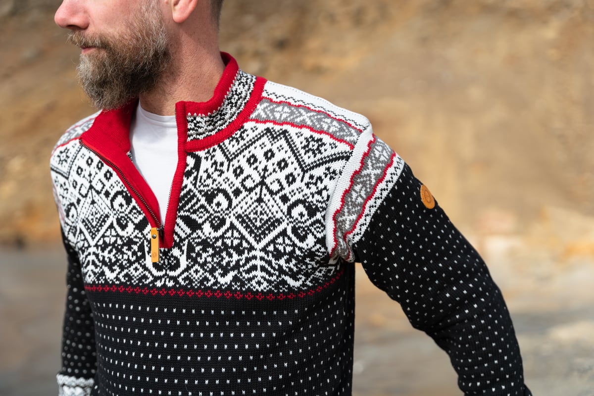 man-norwegian-sweater_11.jpeg