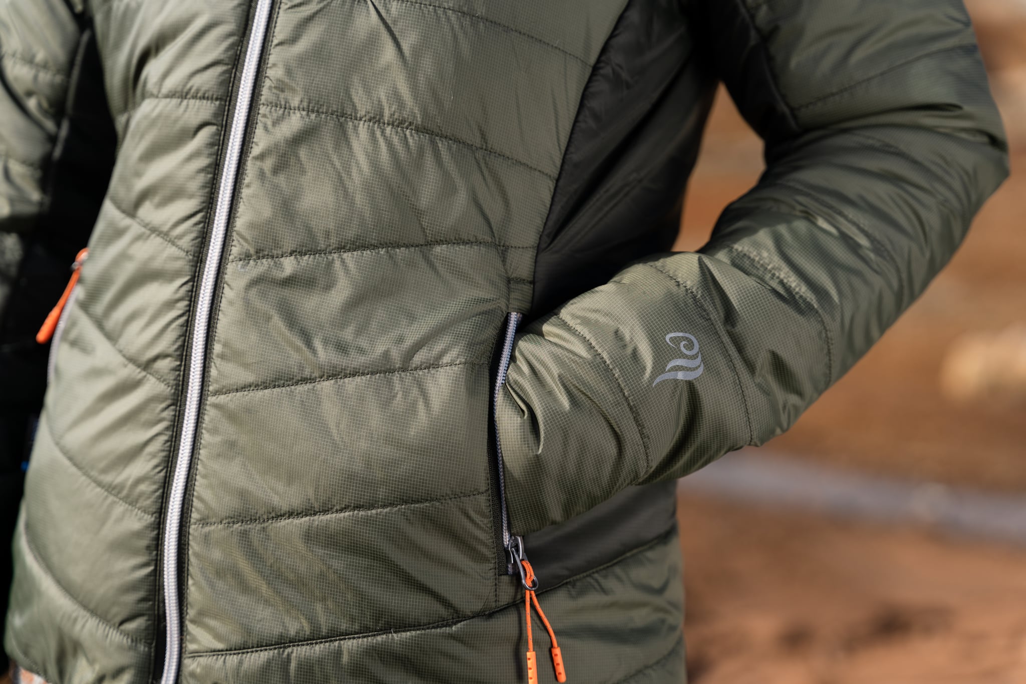 iceland-woman-green-jacket_21.jpeg