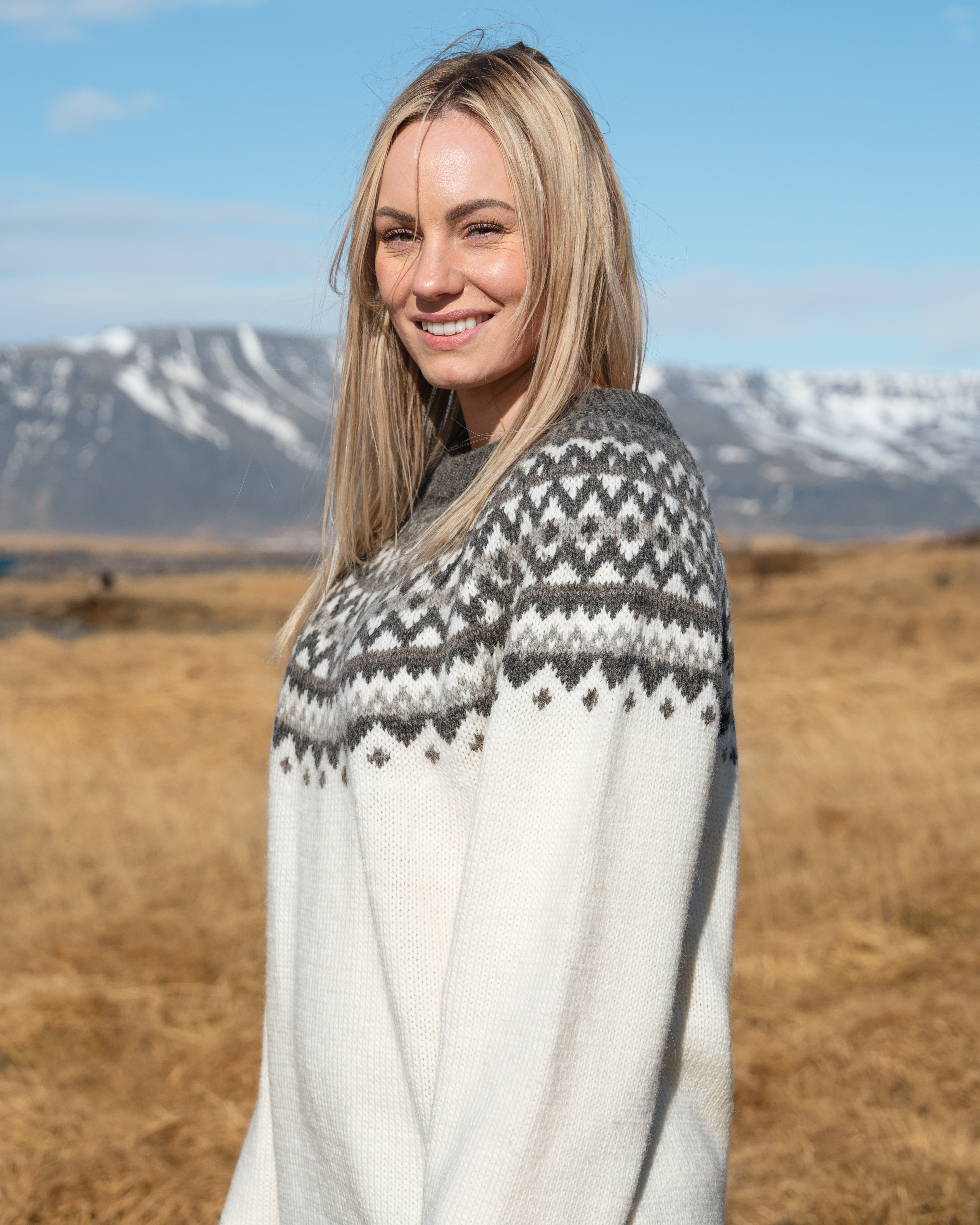 Skjaldbreiður Icelandic pattern wool sweater