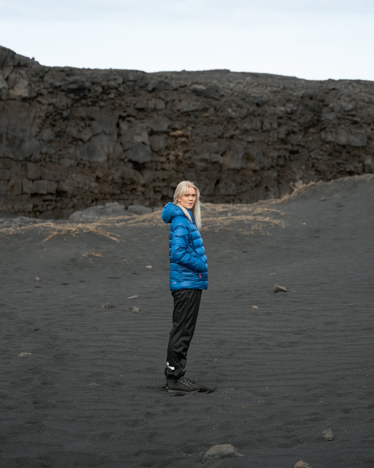 iceland-man-outdoor-clothing-blue_62.jpeg