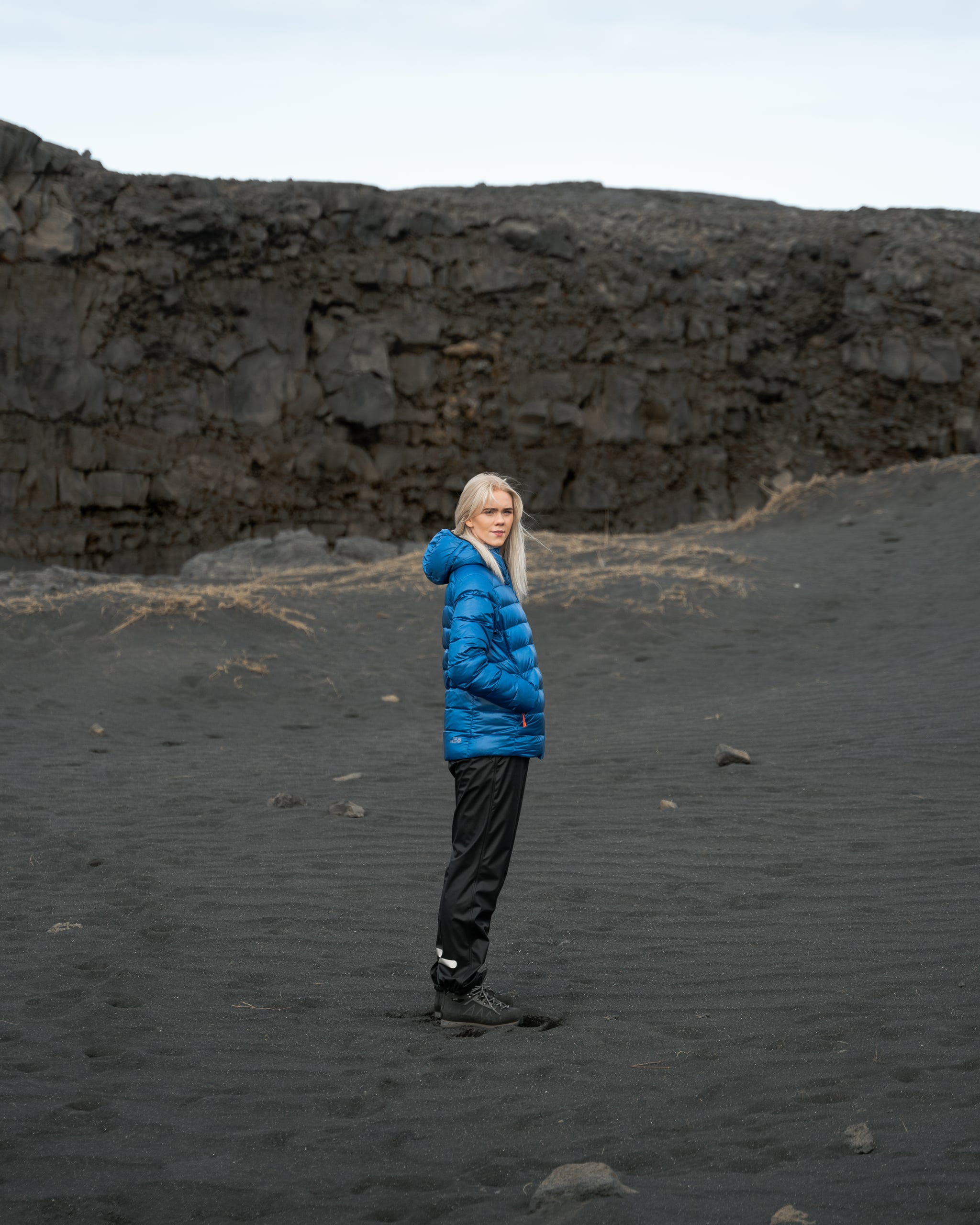 iceland-man-outdoor-clothing-blue_62.jpeg