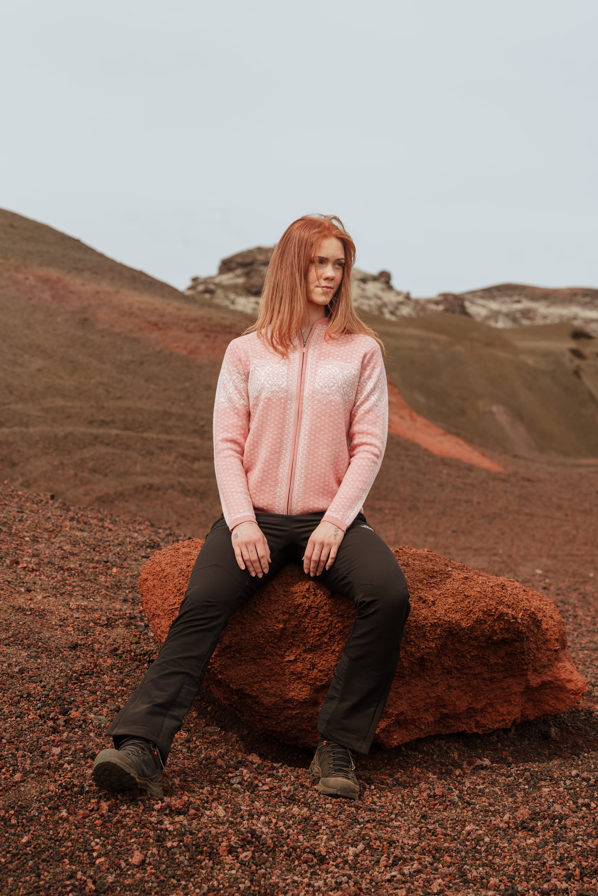 iceland-woman-pink-nordic-sweaterutdoor-clothing_60.jpeg