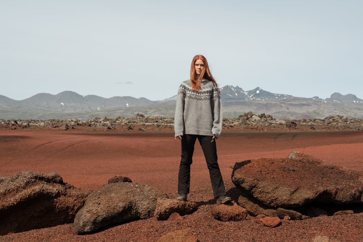 icelandwoman-grey-wool-sweater_34.jpeg