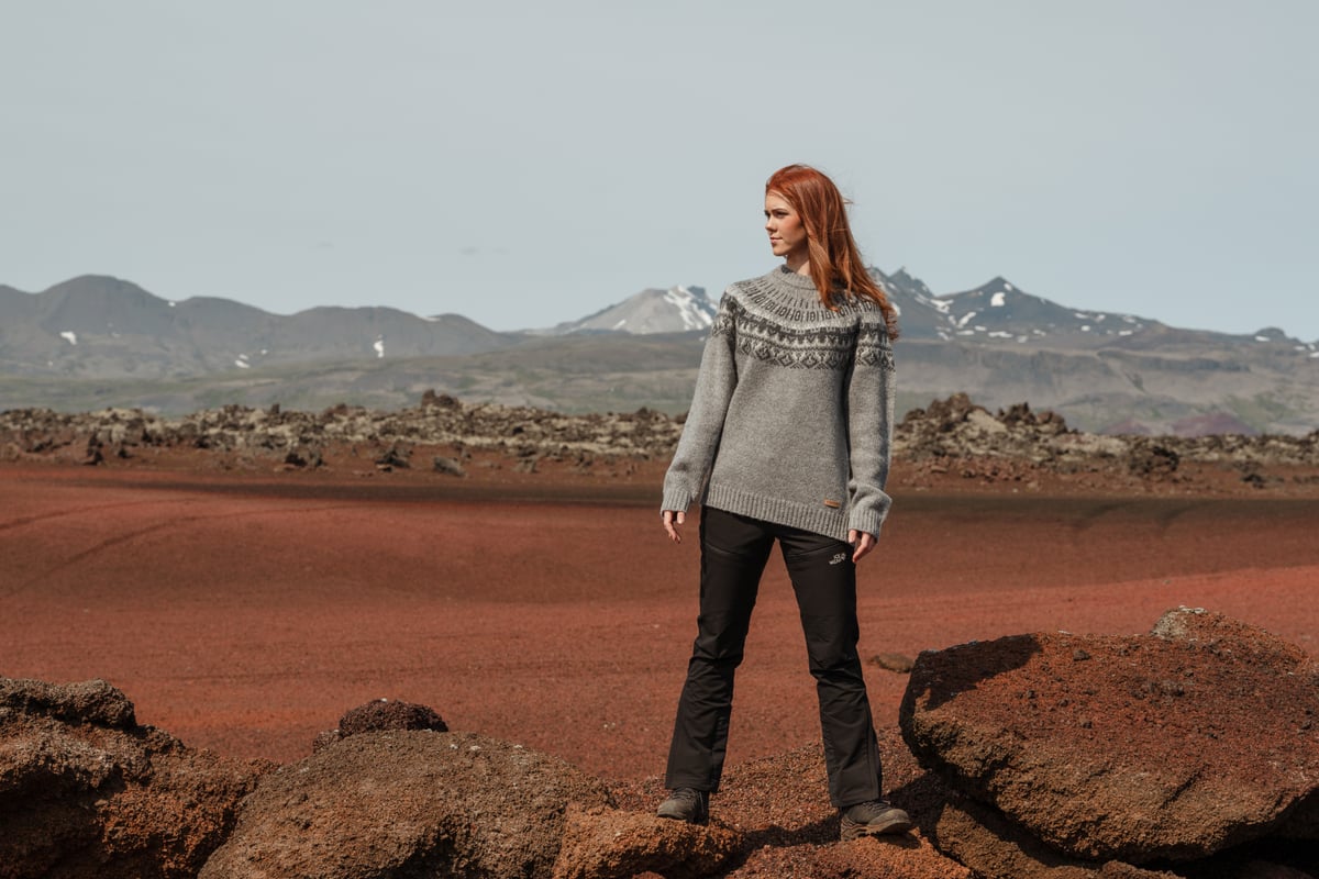 woman in Icelandic wool sweater in the highlands