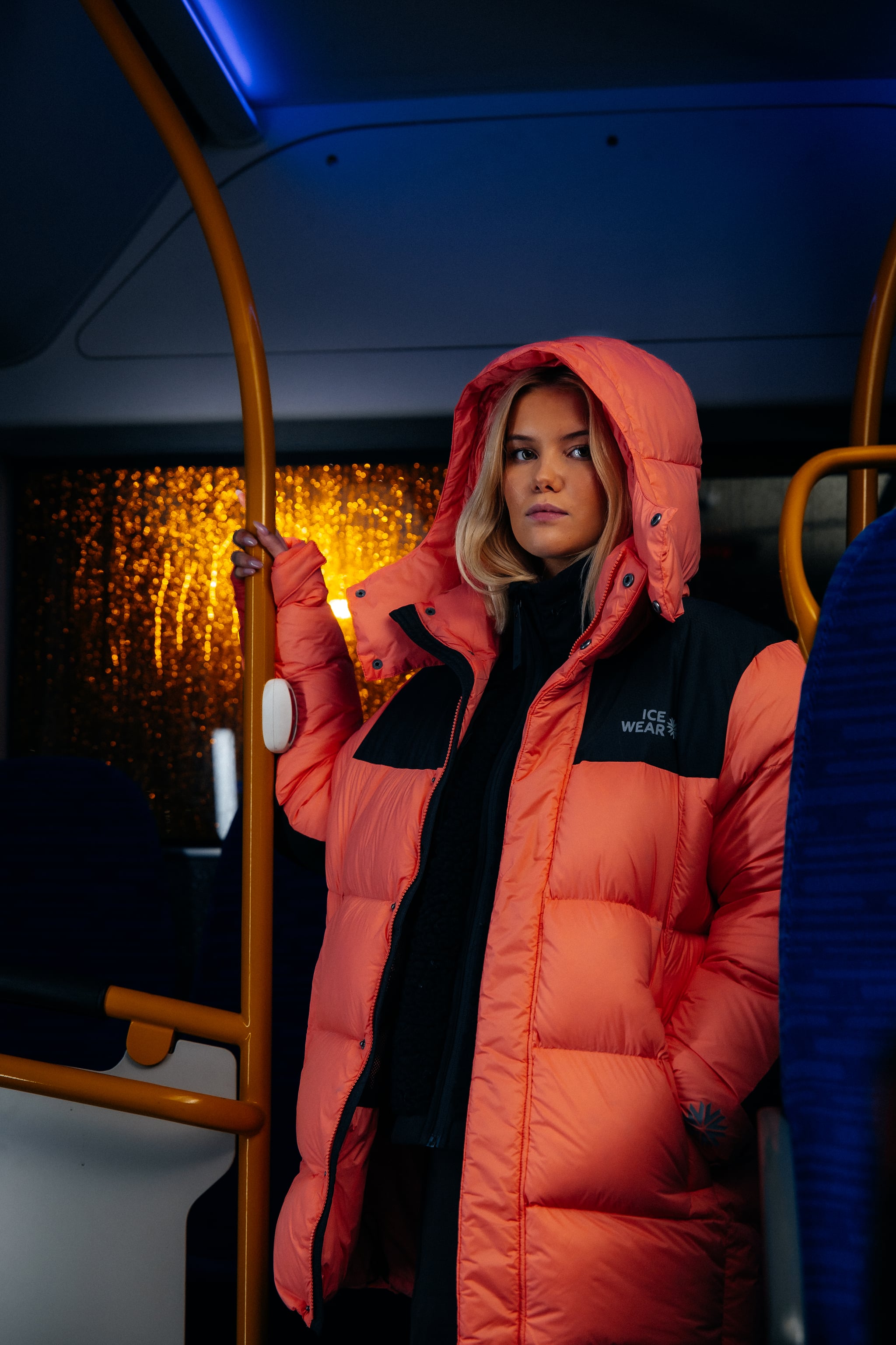 woman-wintercoat-inside.jpeg