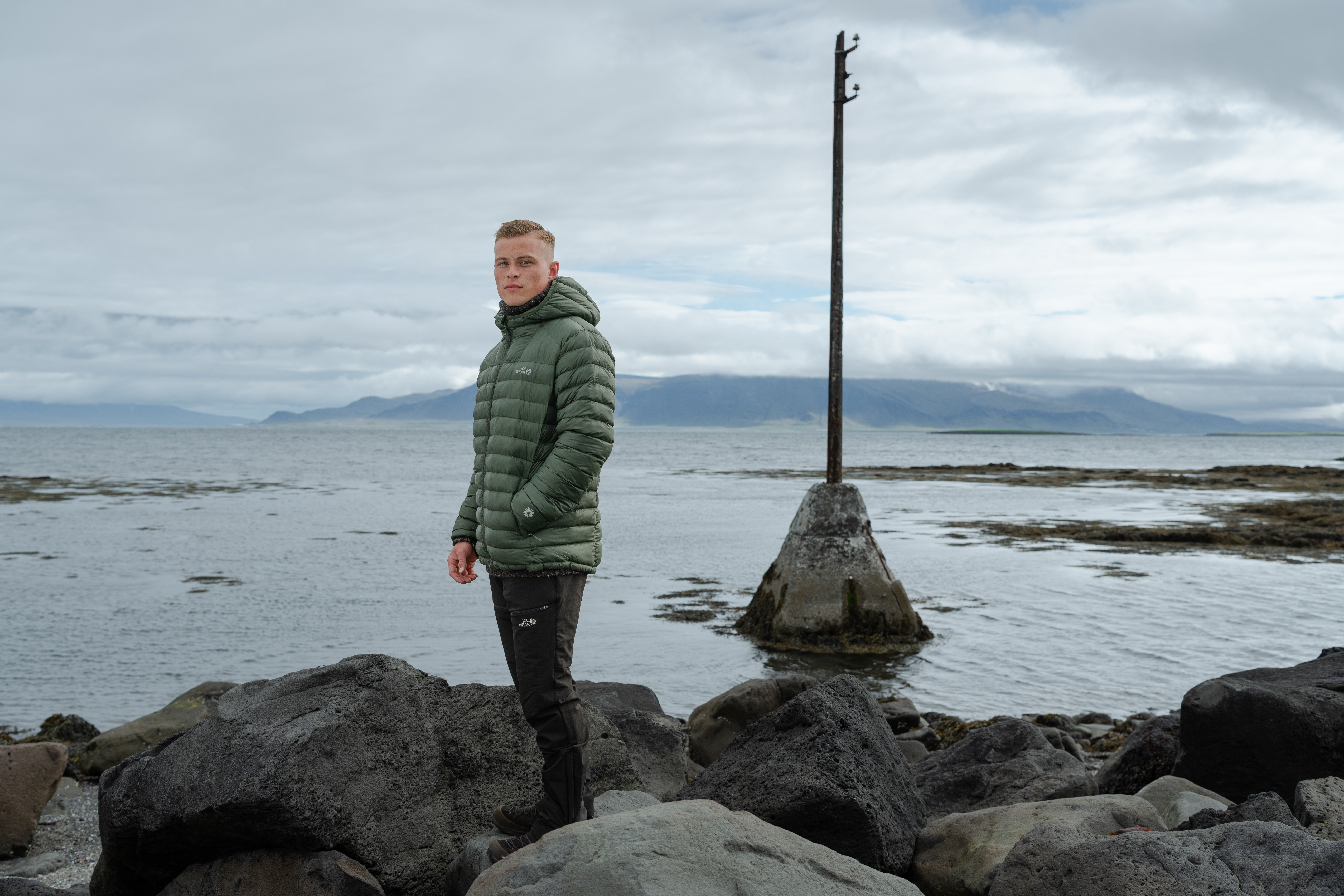 Eiður 男装环保仿羽绒科技棉连帽外套