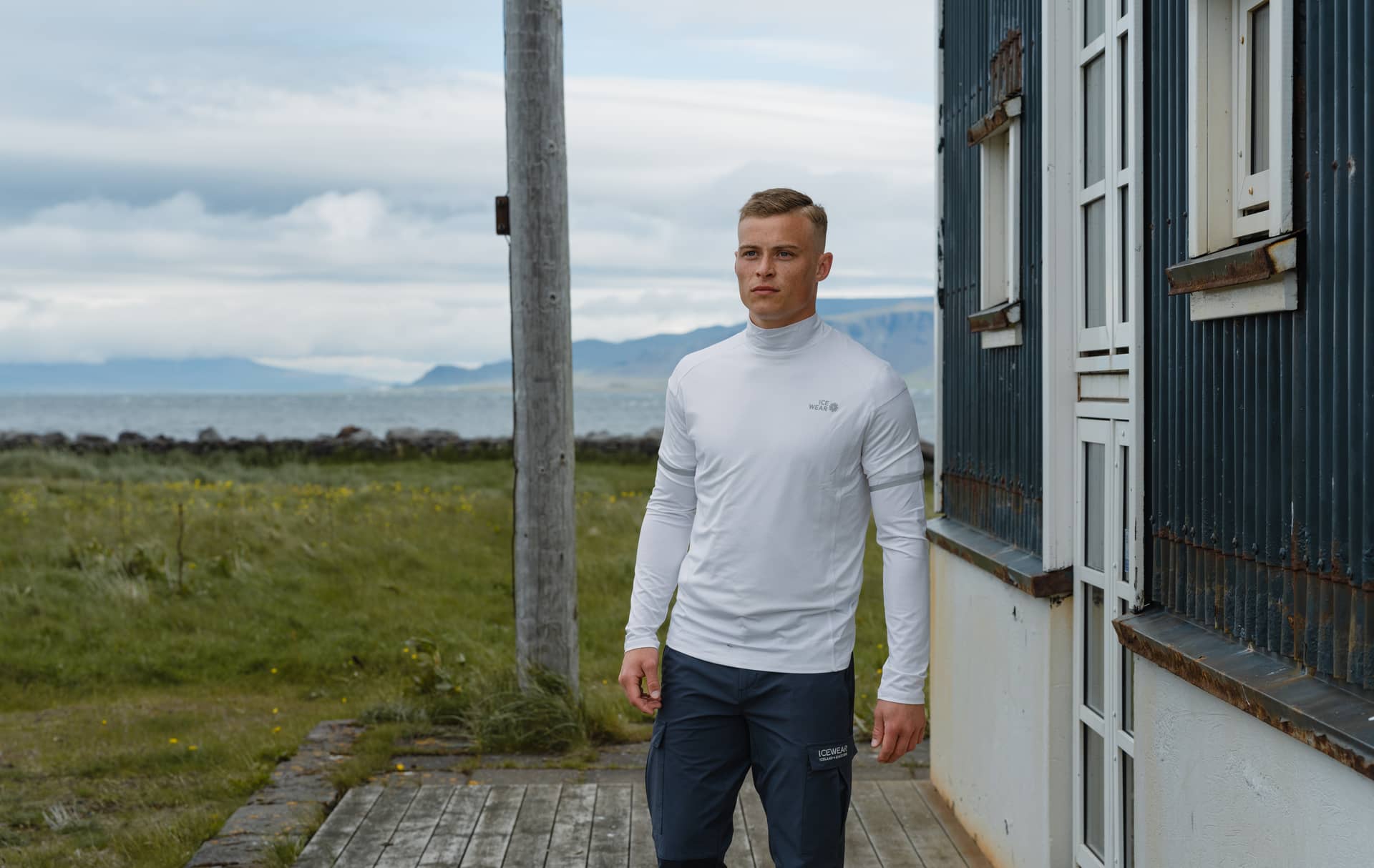 Men's base layer tops