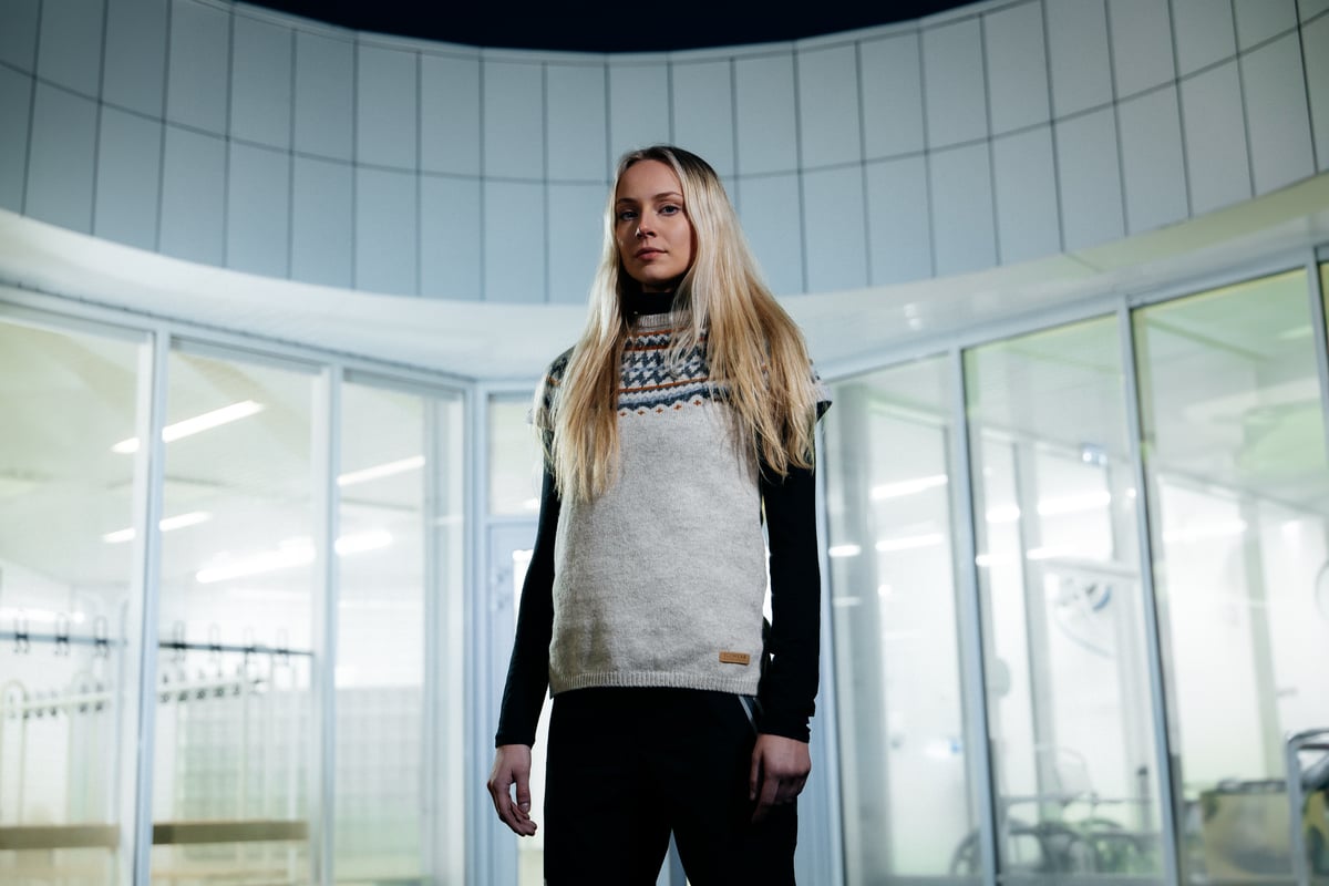 woman-wool-sweater-blond-pants.jpeg