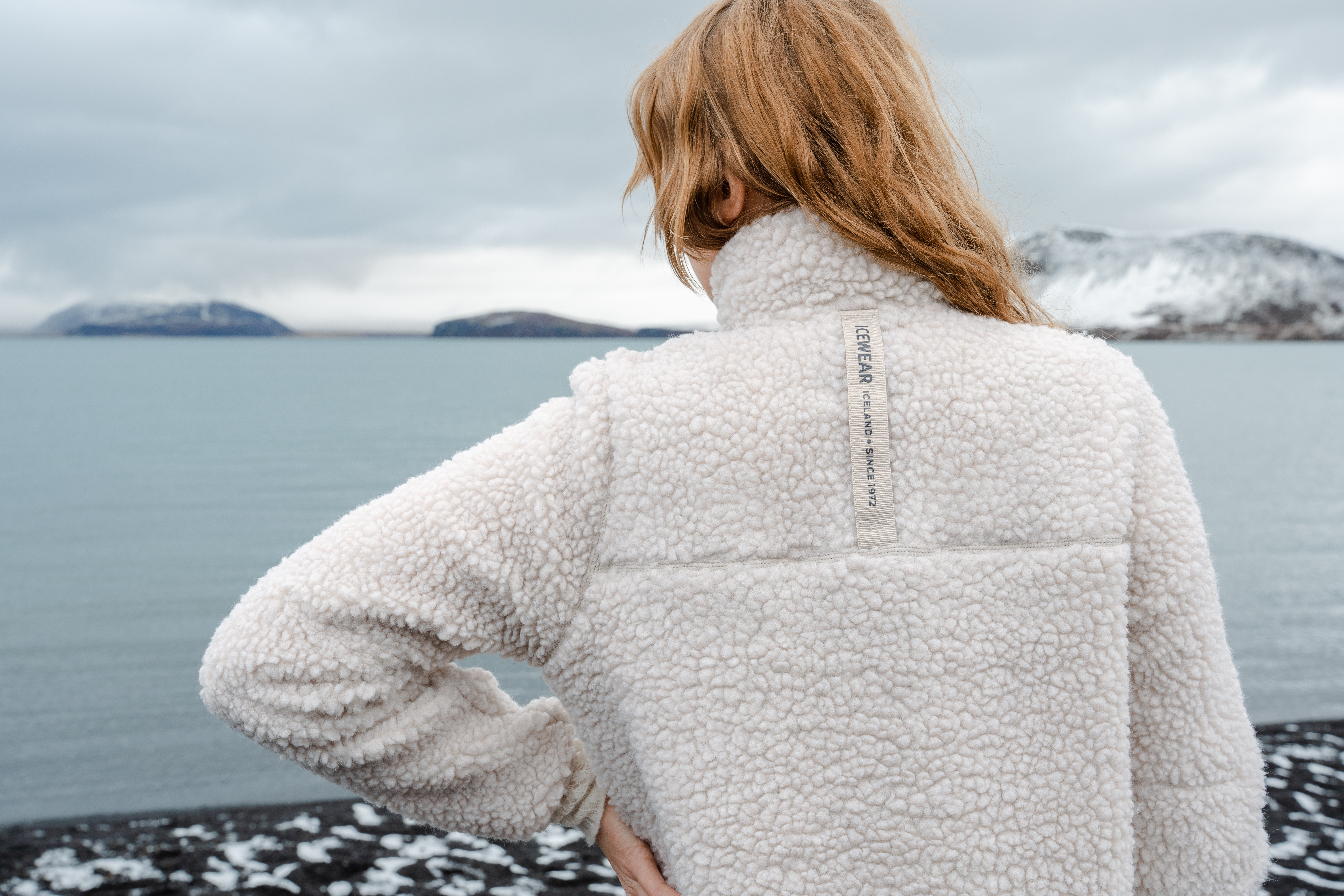 Hergilsey sherpa wool long coat