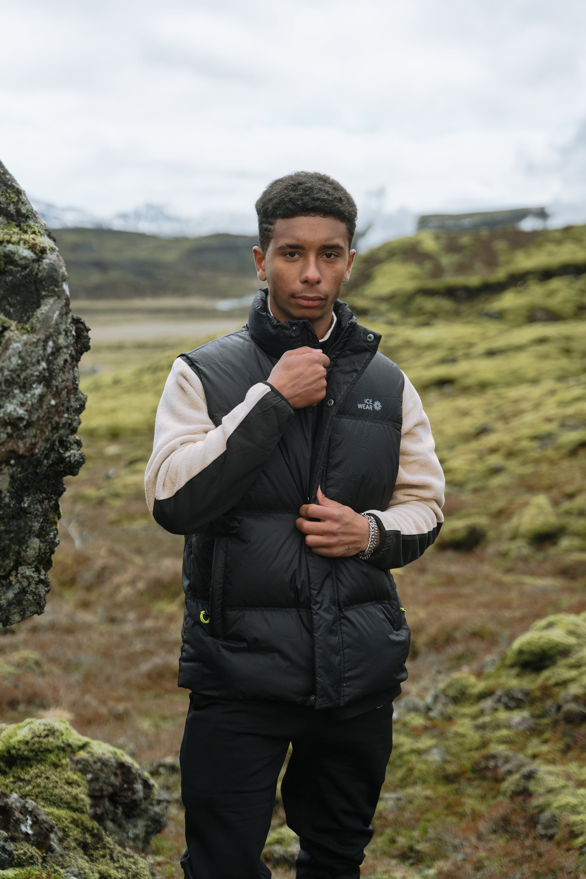 iceland-man-fleece-sweater-vest_72.jpeg