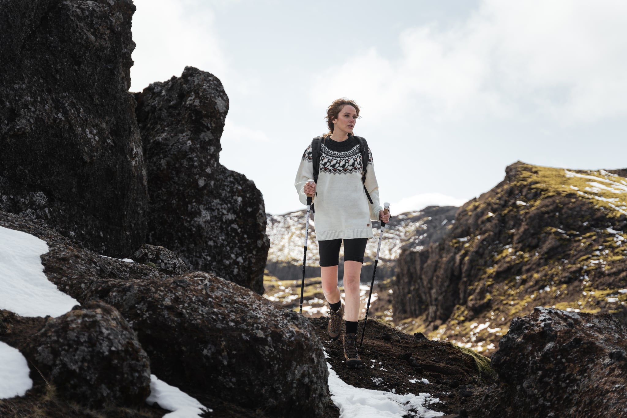 iceland-woman-wool-sweater_109-hiking.jpeg