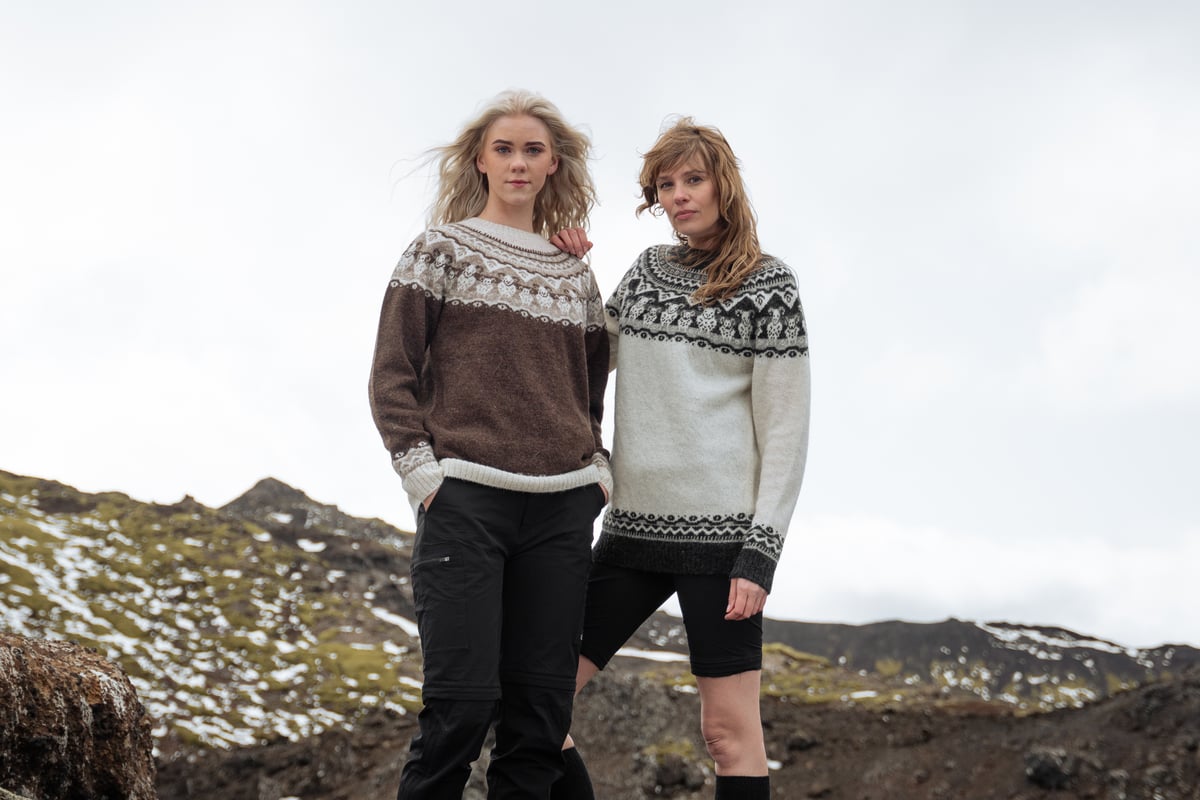 Women in woollen sweaters up the mountain