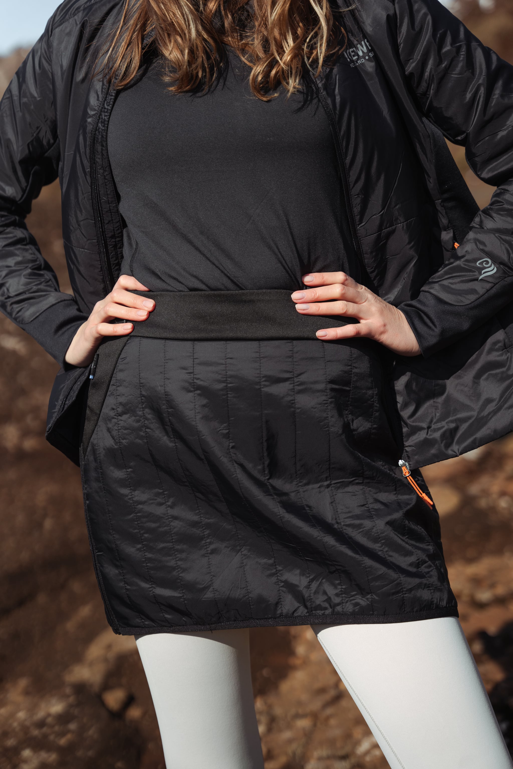 iceland-woman-woman-outdoor-activewear_190.jpeg
