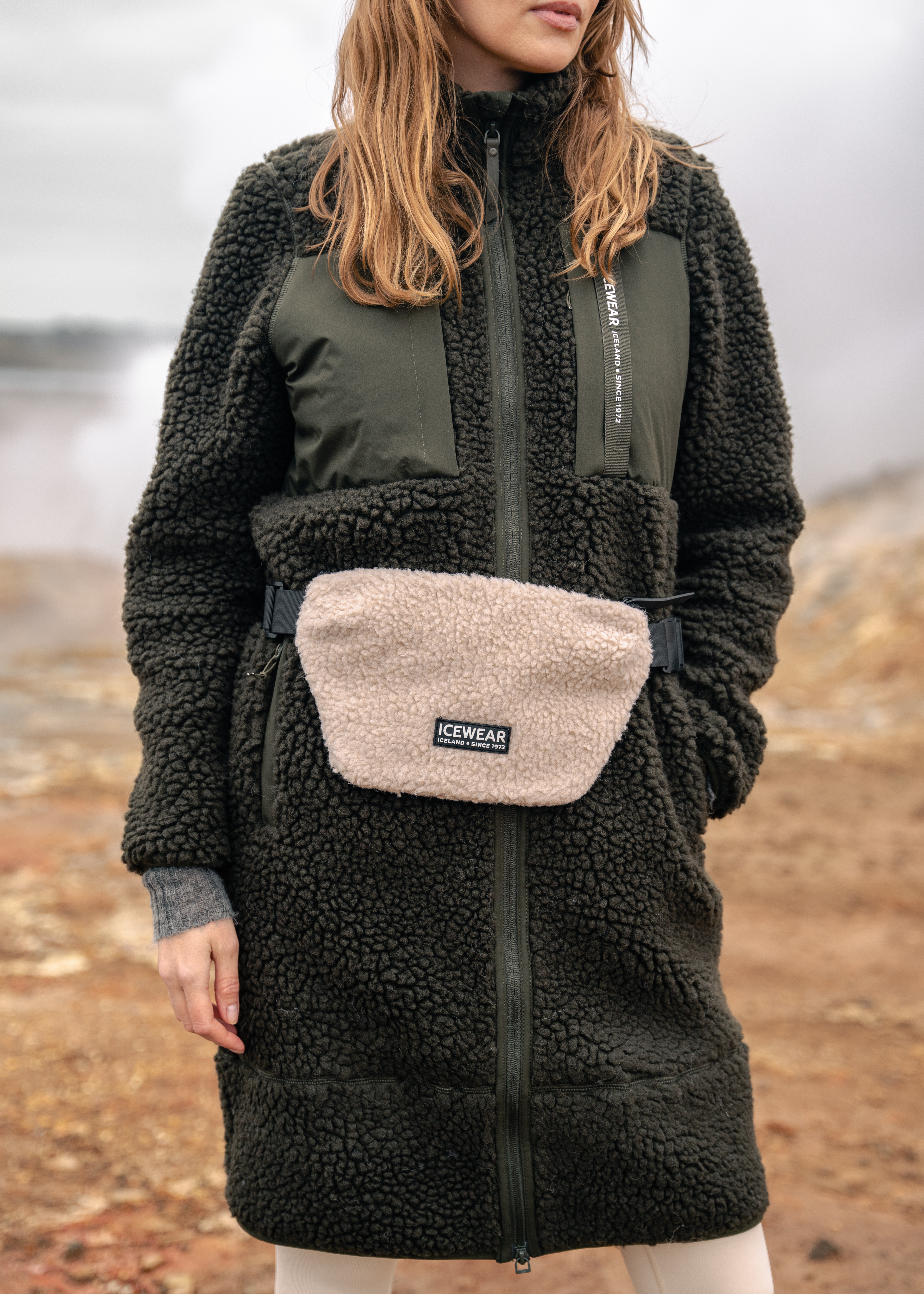 Hergilsey sherpa wool long coat