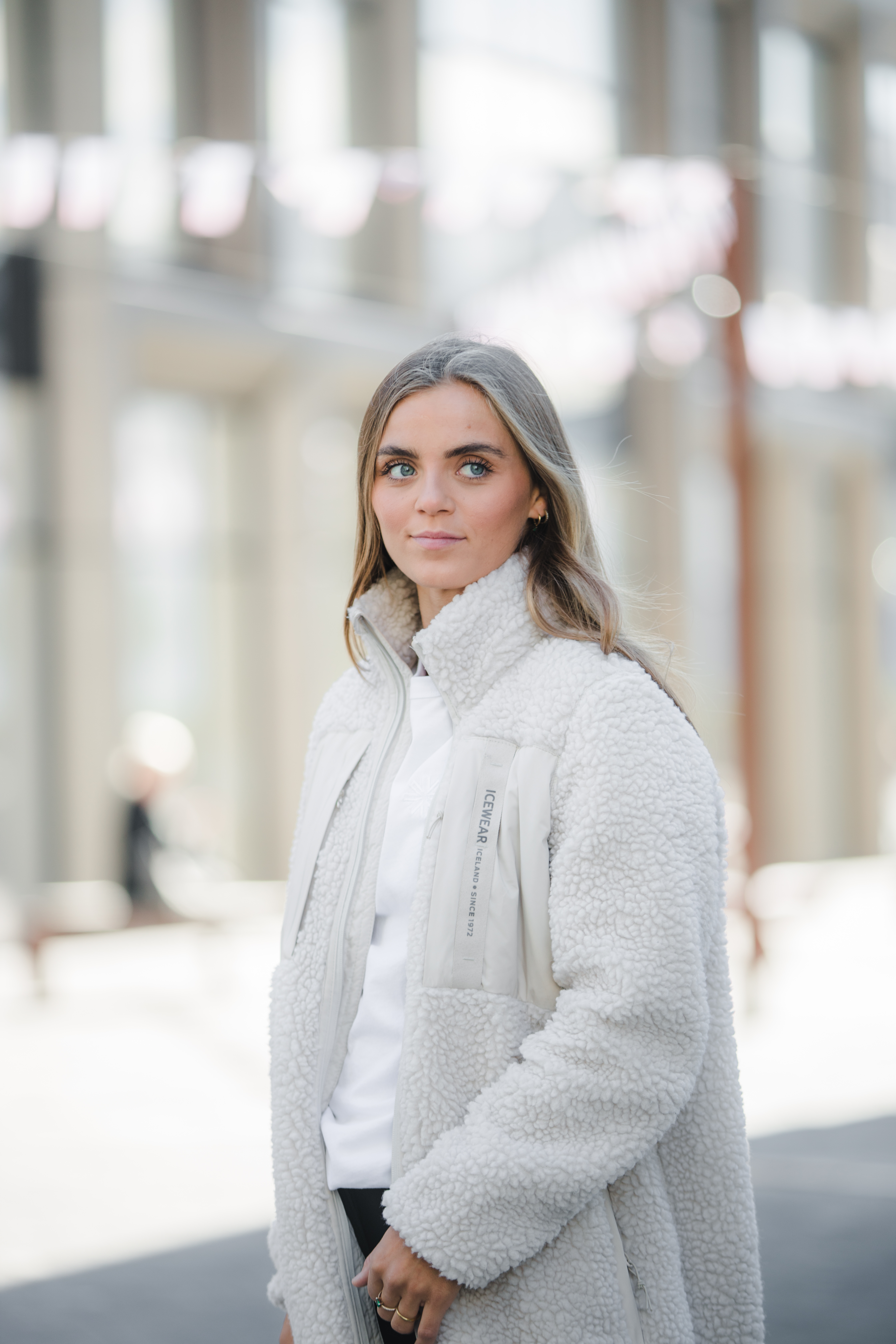 Hergilsey sherpa wool long coat