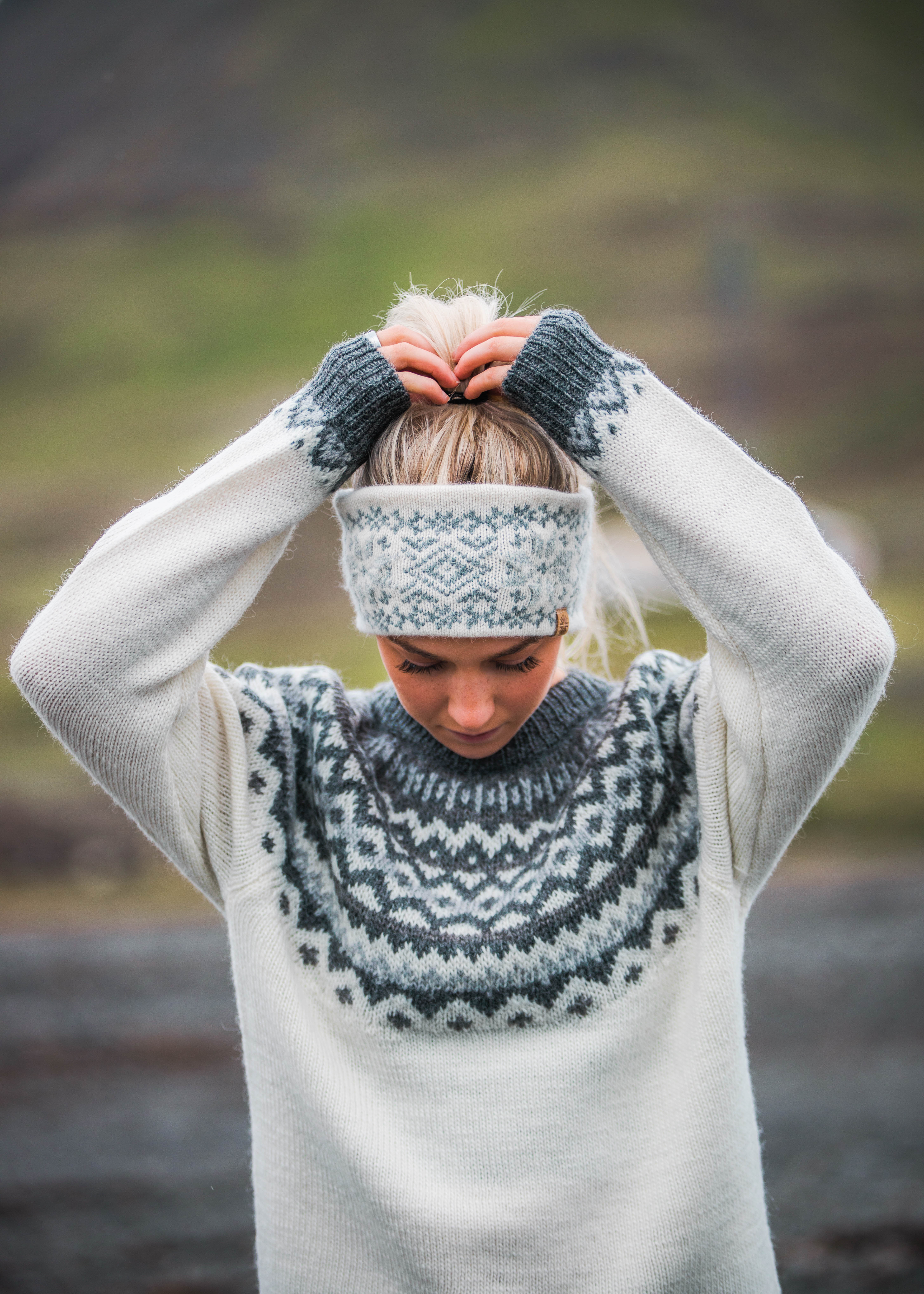 Skjaldbreiður Icelandic pattern wool sweater