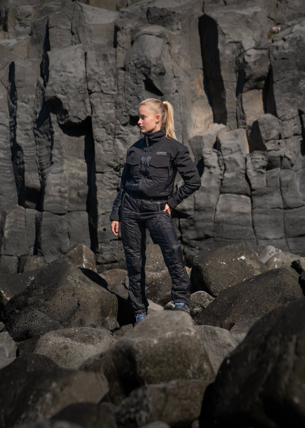girl-snowsuit-black-2.jpeg