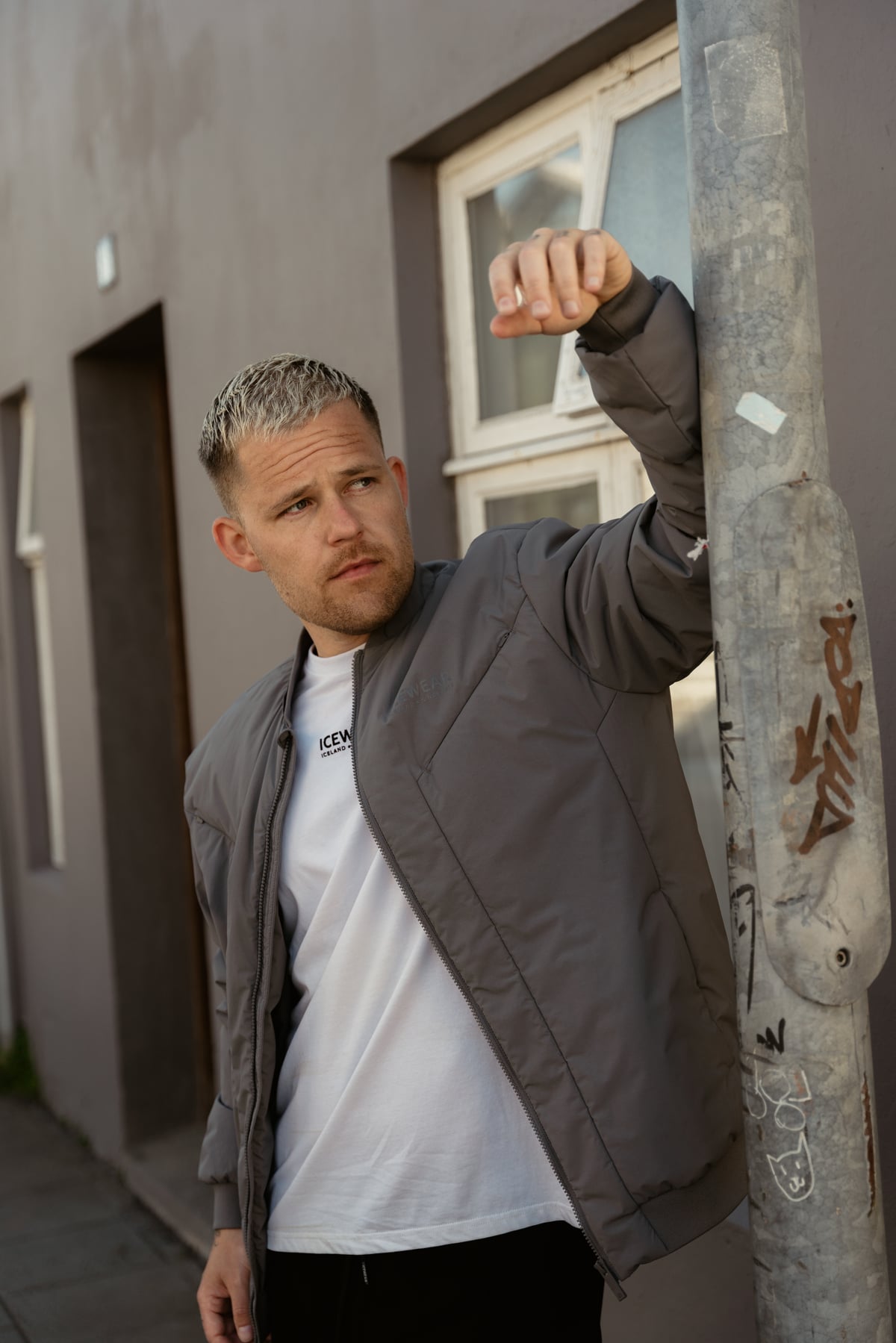 jacket-bomber-sweatpants-tshirt-5.jpeg
