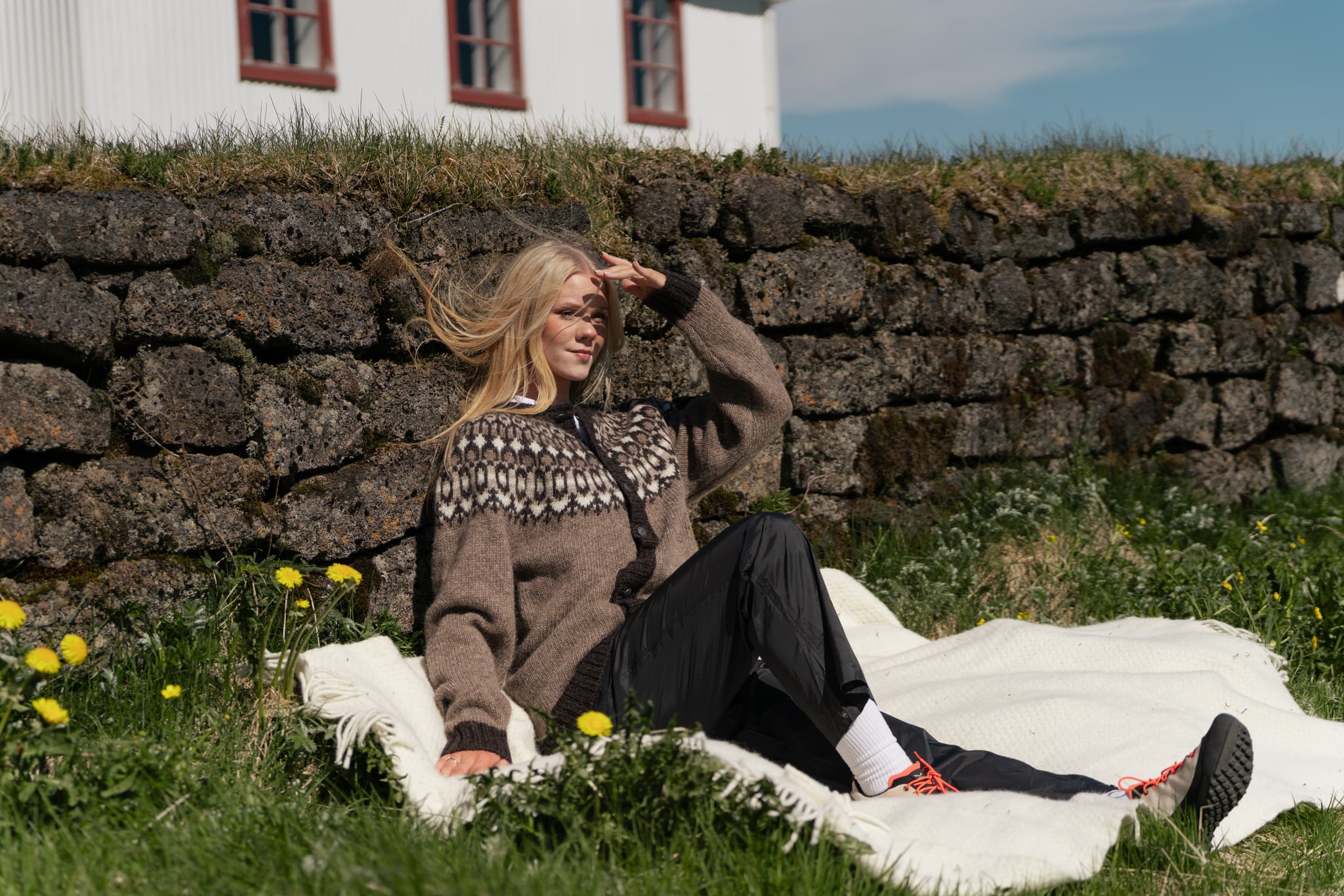 Fróði strickjacke aus wolle mit knöpfen 