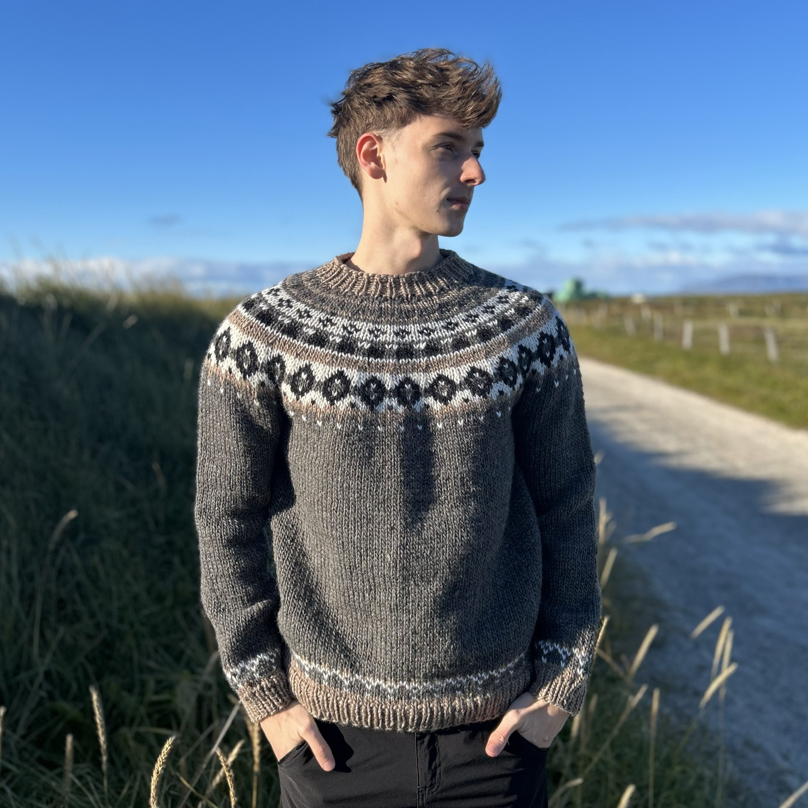 Hrafn men´s sweater knitting pattern