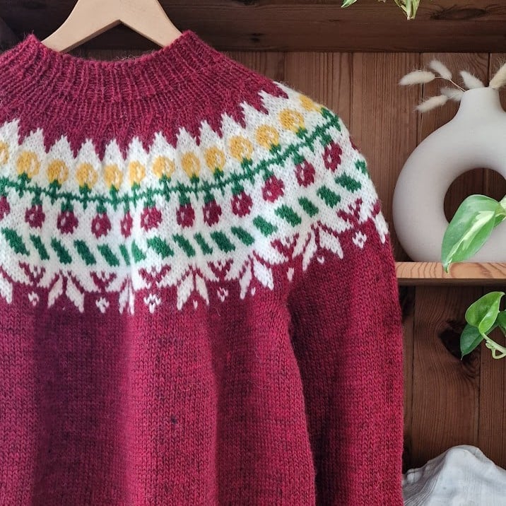 jolapeysa_rj-013_christmas-sweater_knitting-pattern_prjonauppskrift2.jpeg