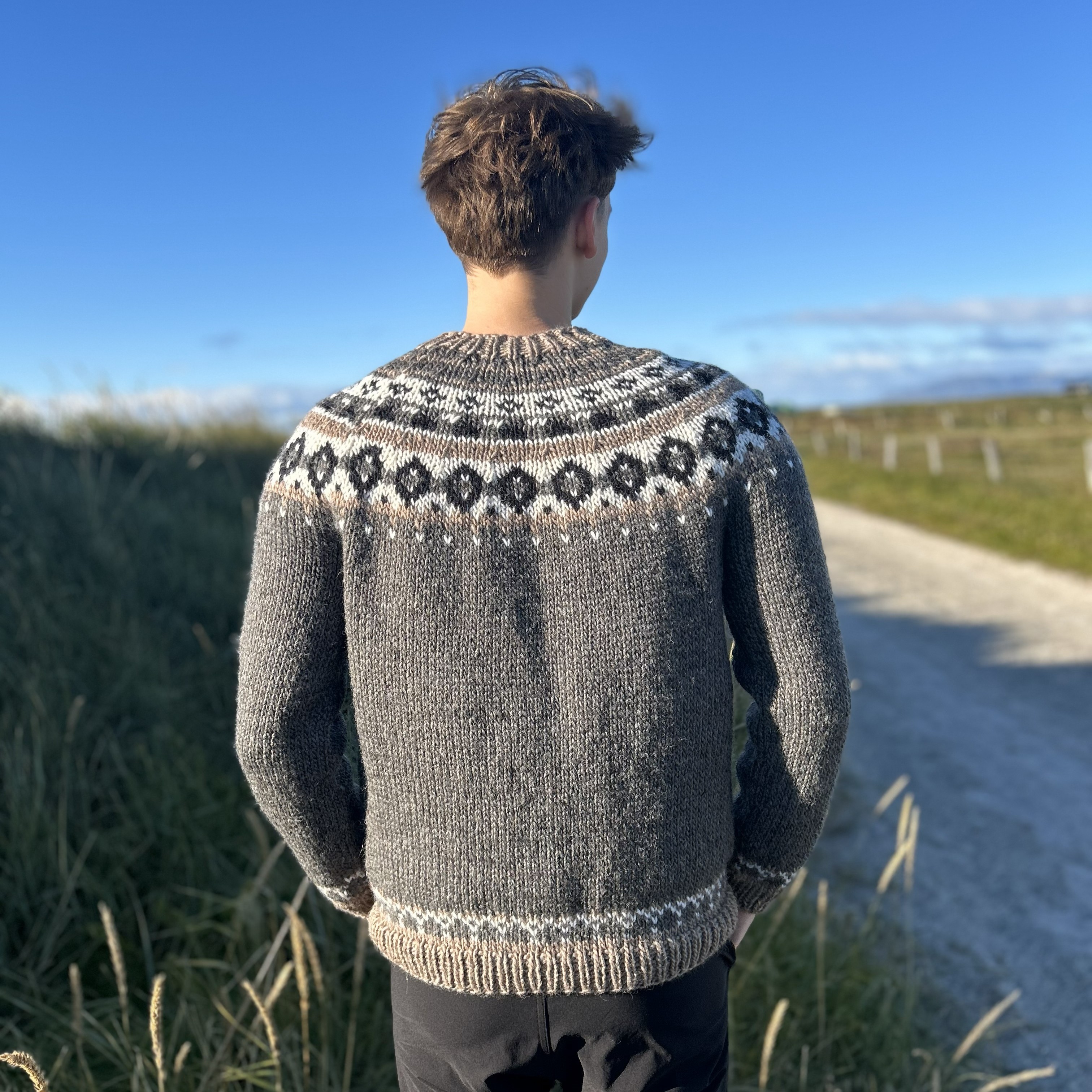 Hrafn men´s sweater knitting pattern