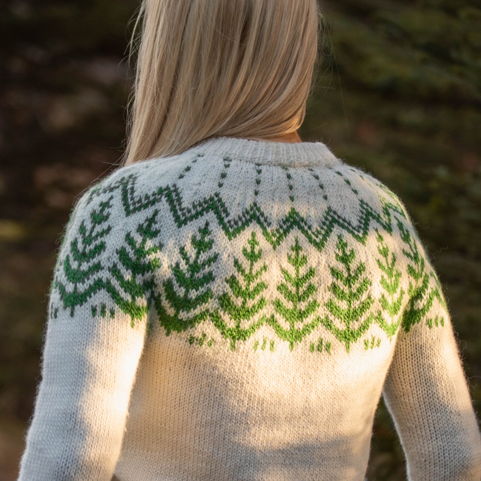 Sitkagreni adult sweater knitting pattern