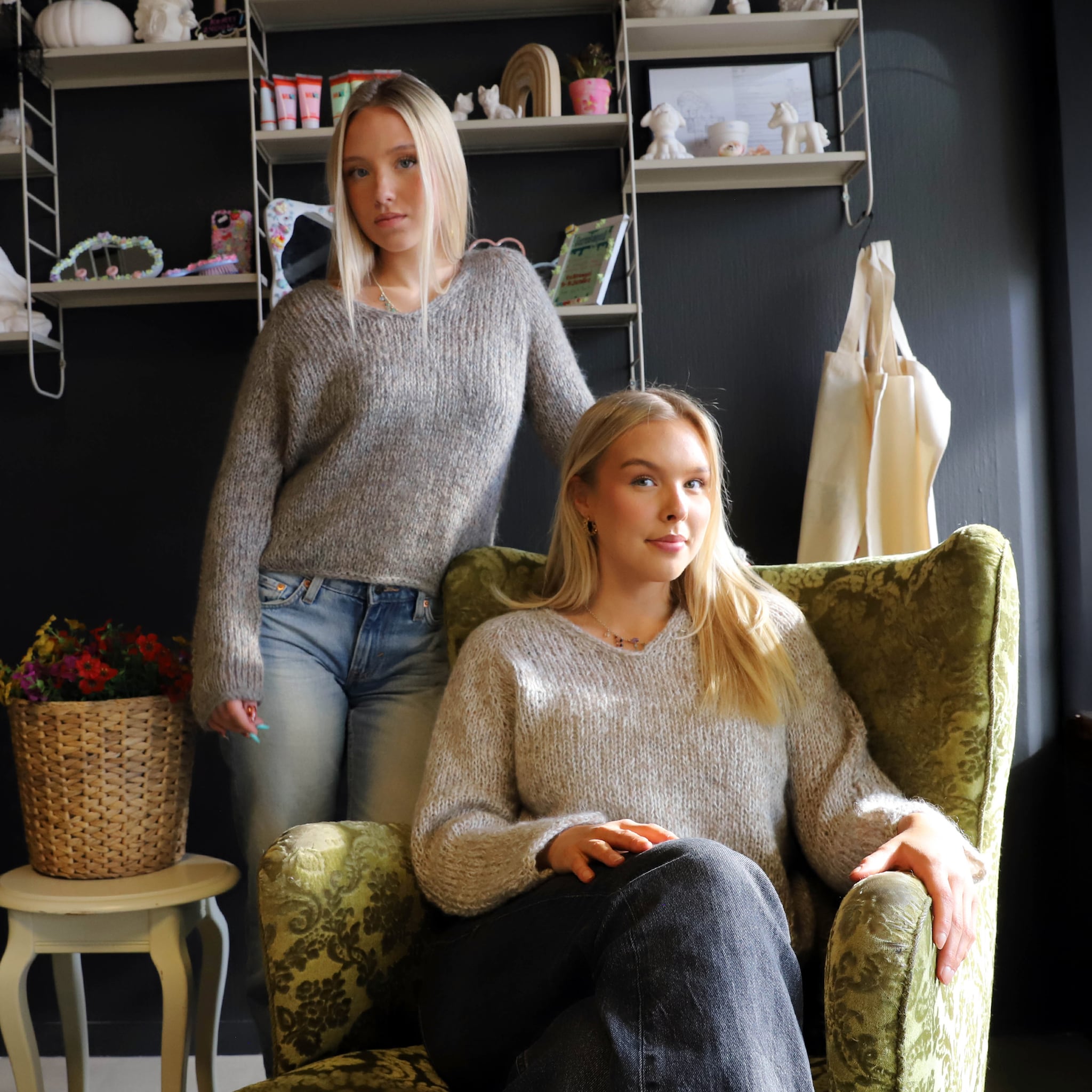 vidja_knit0471_womens-sweater_knitting-pattern_prjonauppskrift4.jpeg