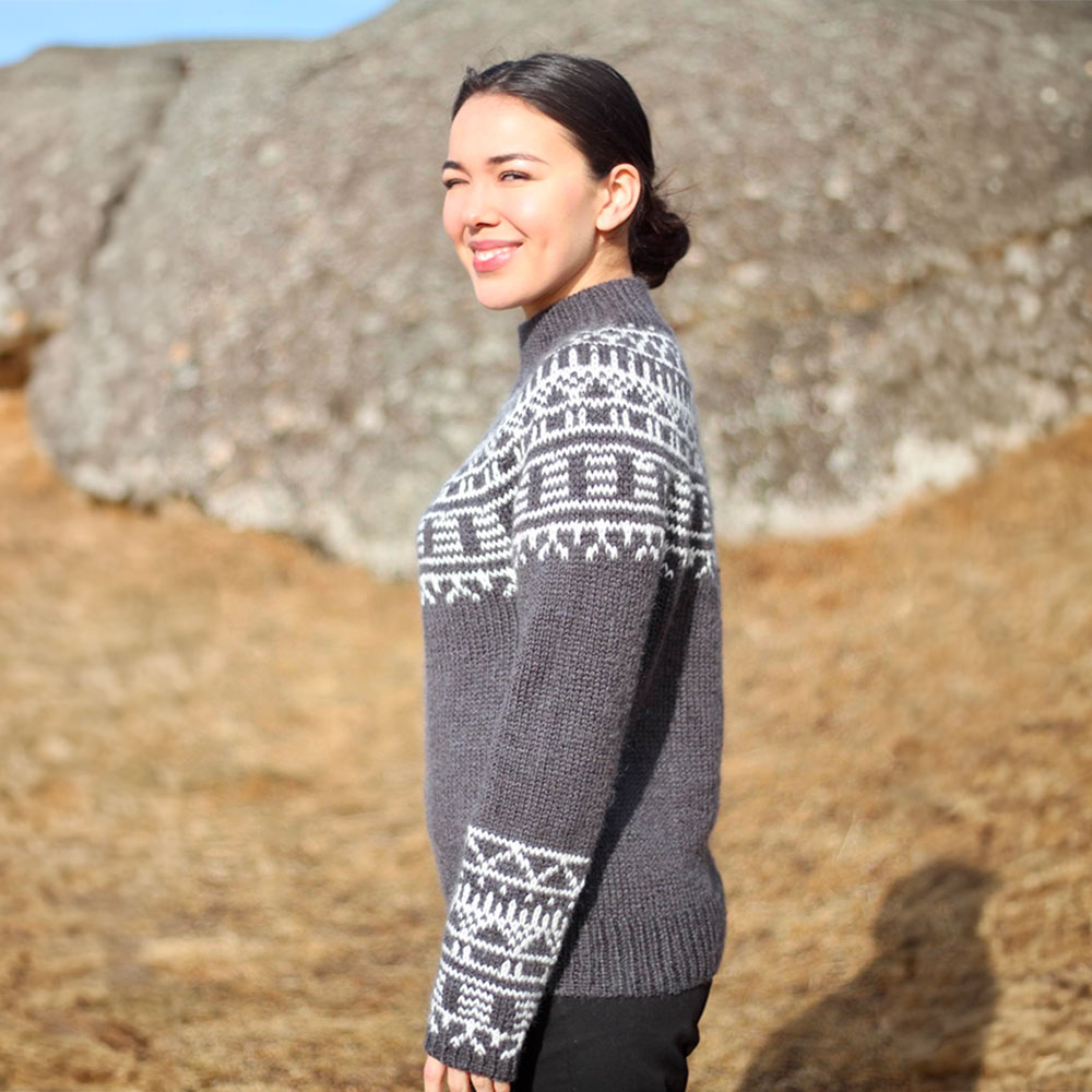 Inuk women's sweater knitting pattern
