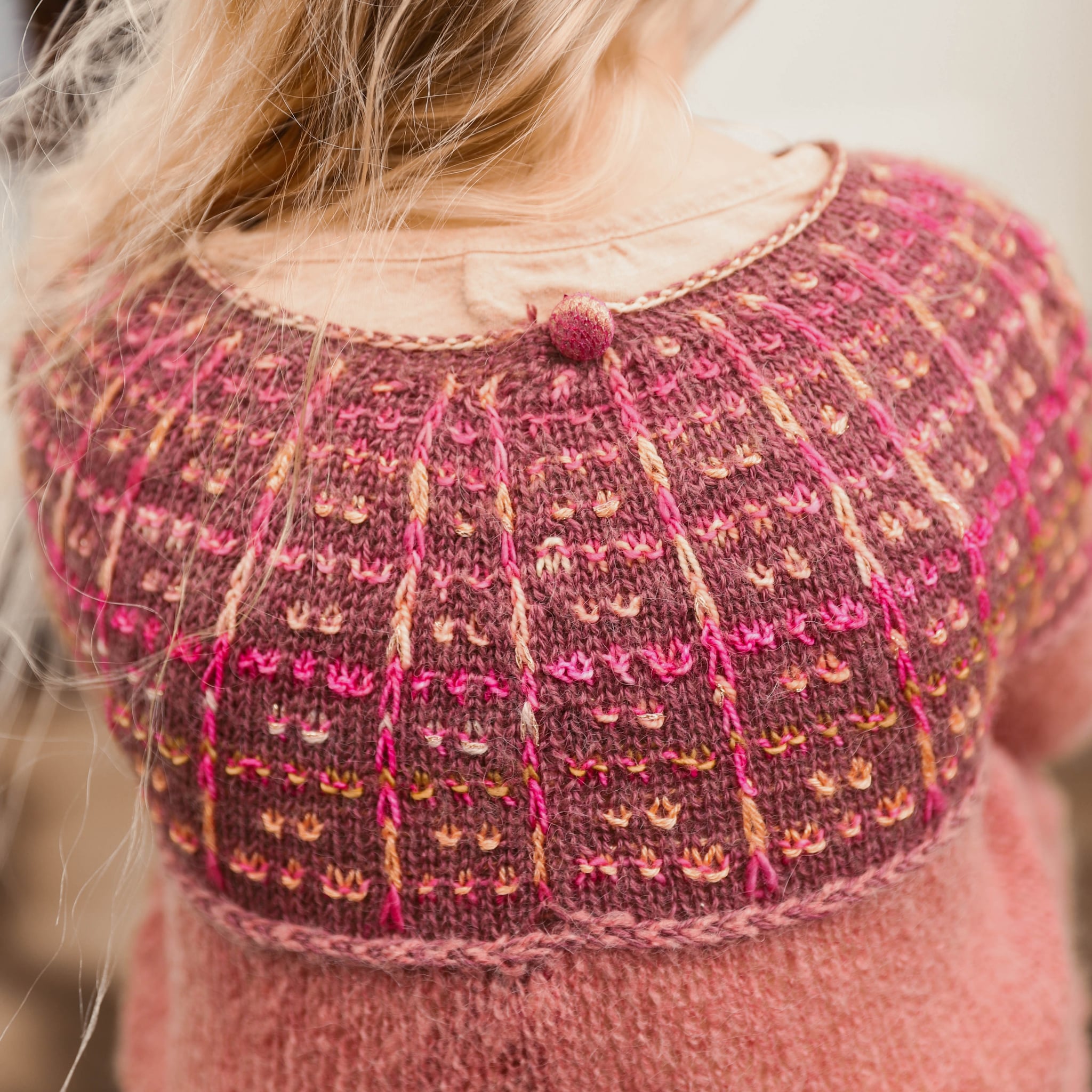 Ígulker-mini kids sweater knitting pattern
