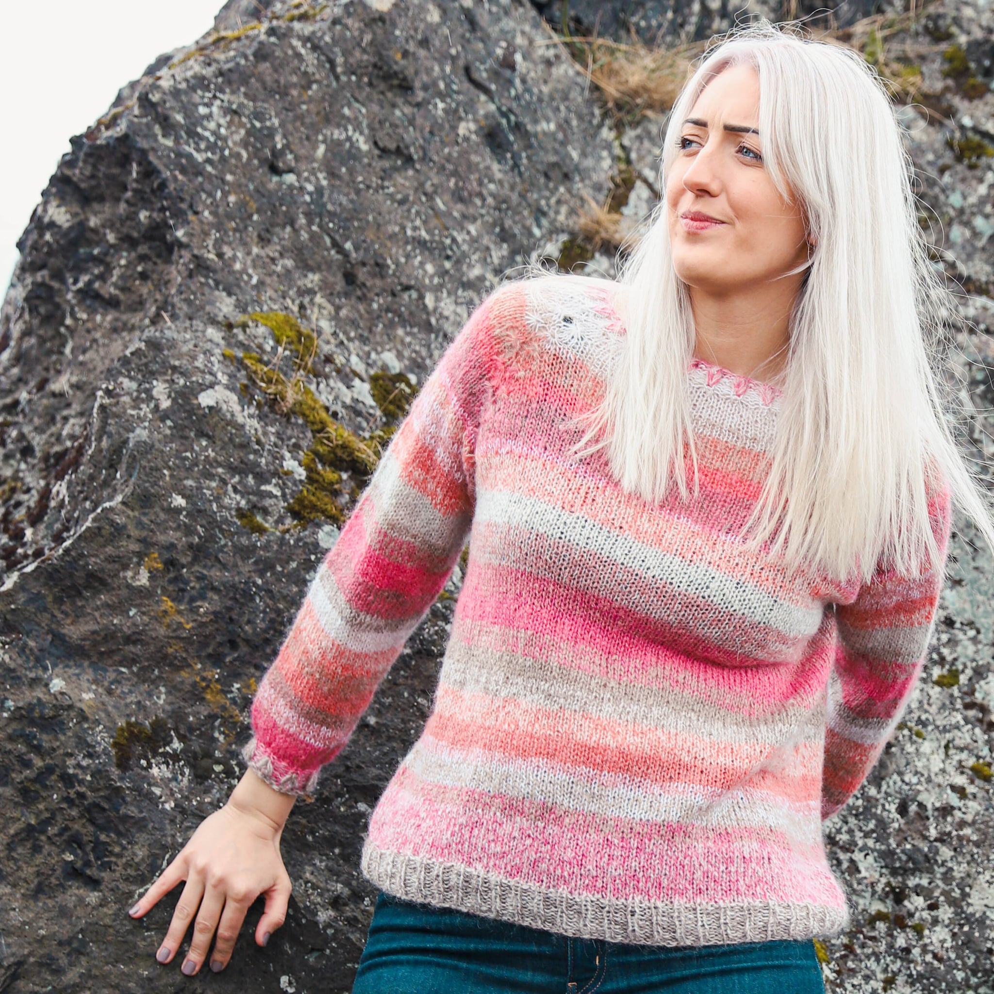 Brum striped women´s sweater knitting pattern