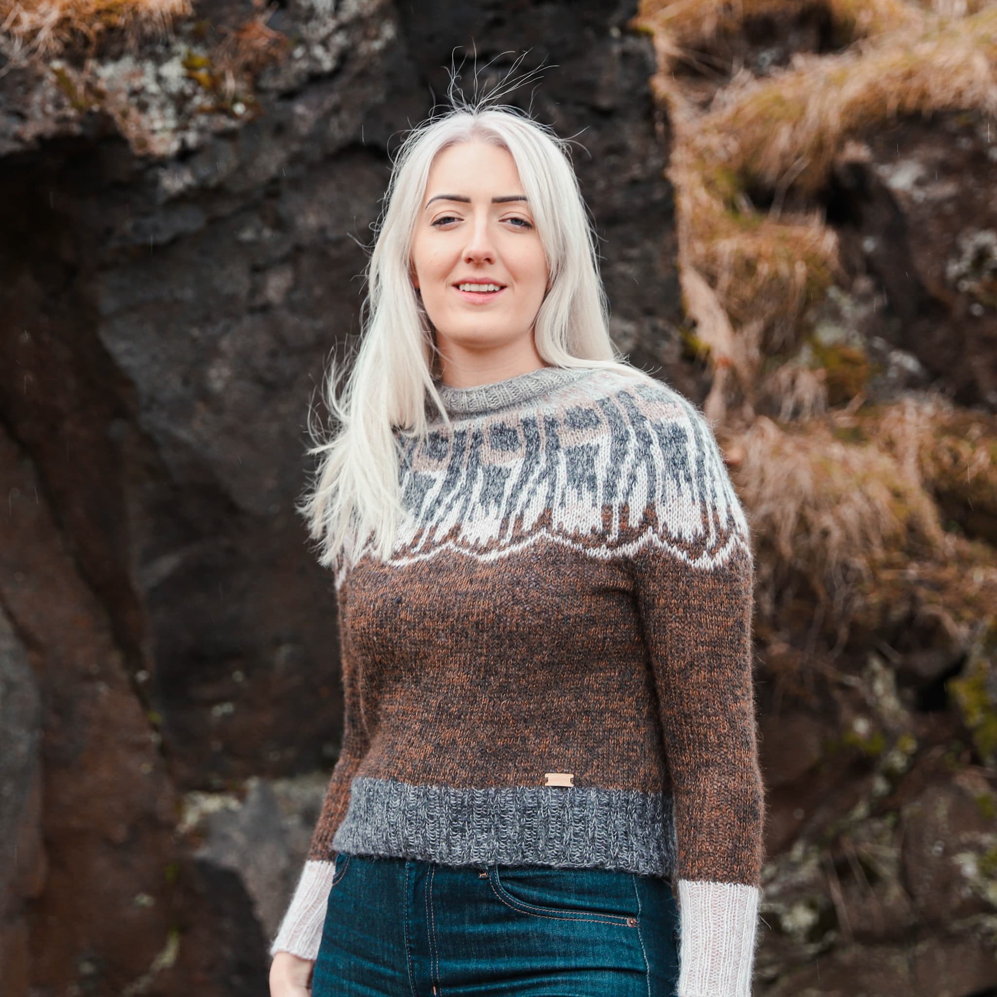 Mölur womens sweater knitting pattern