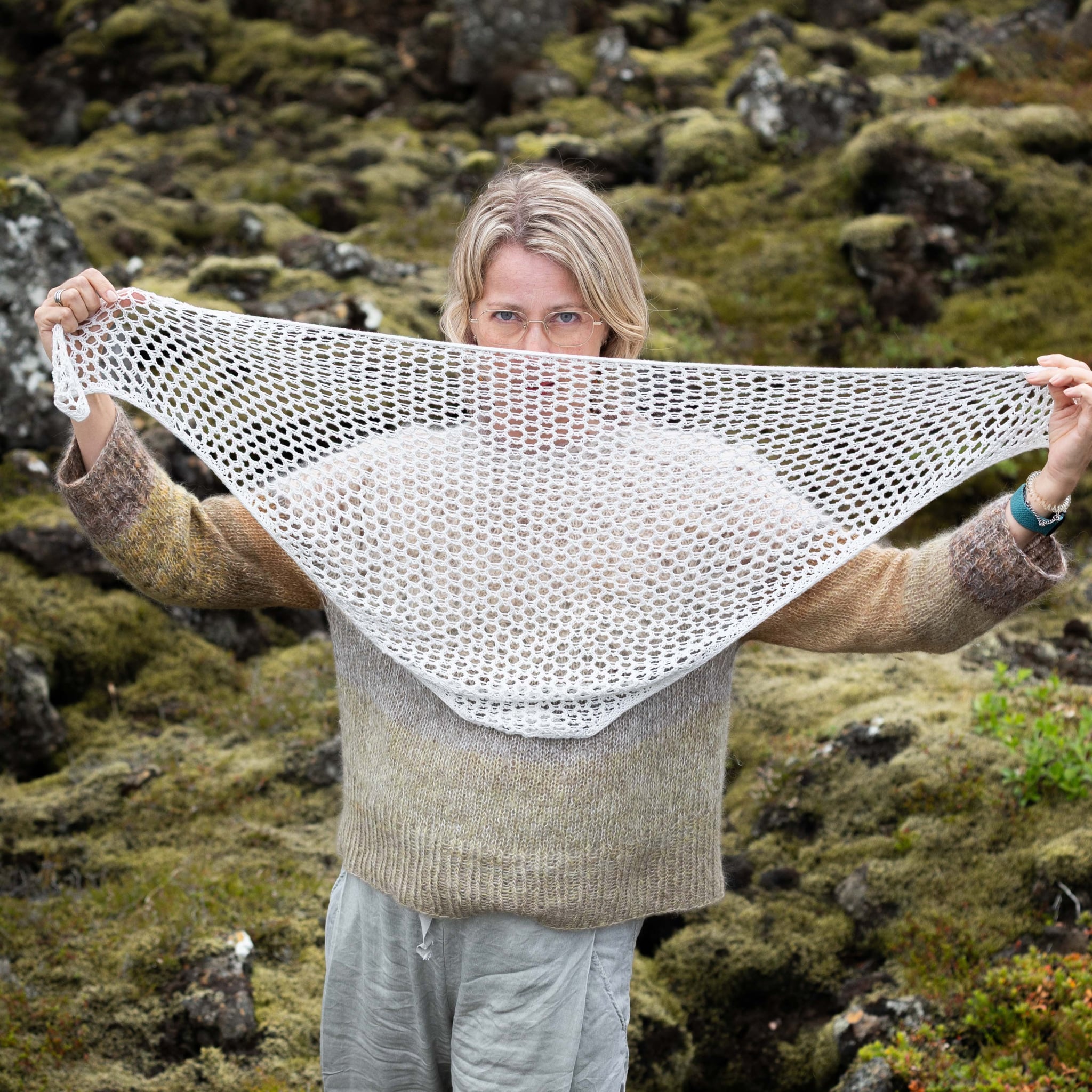 eighties_gk-024_simple-shawl_knitting-pattern_prjonauppskrift2.jpeg