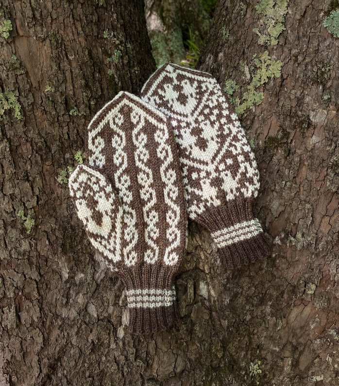 haudur_ko-002_mittens_knitting-pattern_prjonauppskrift.jpeg