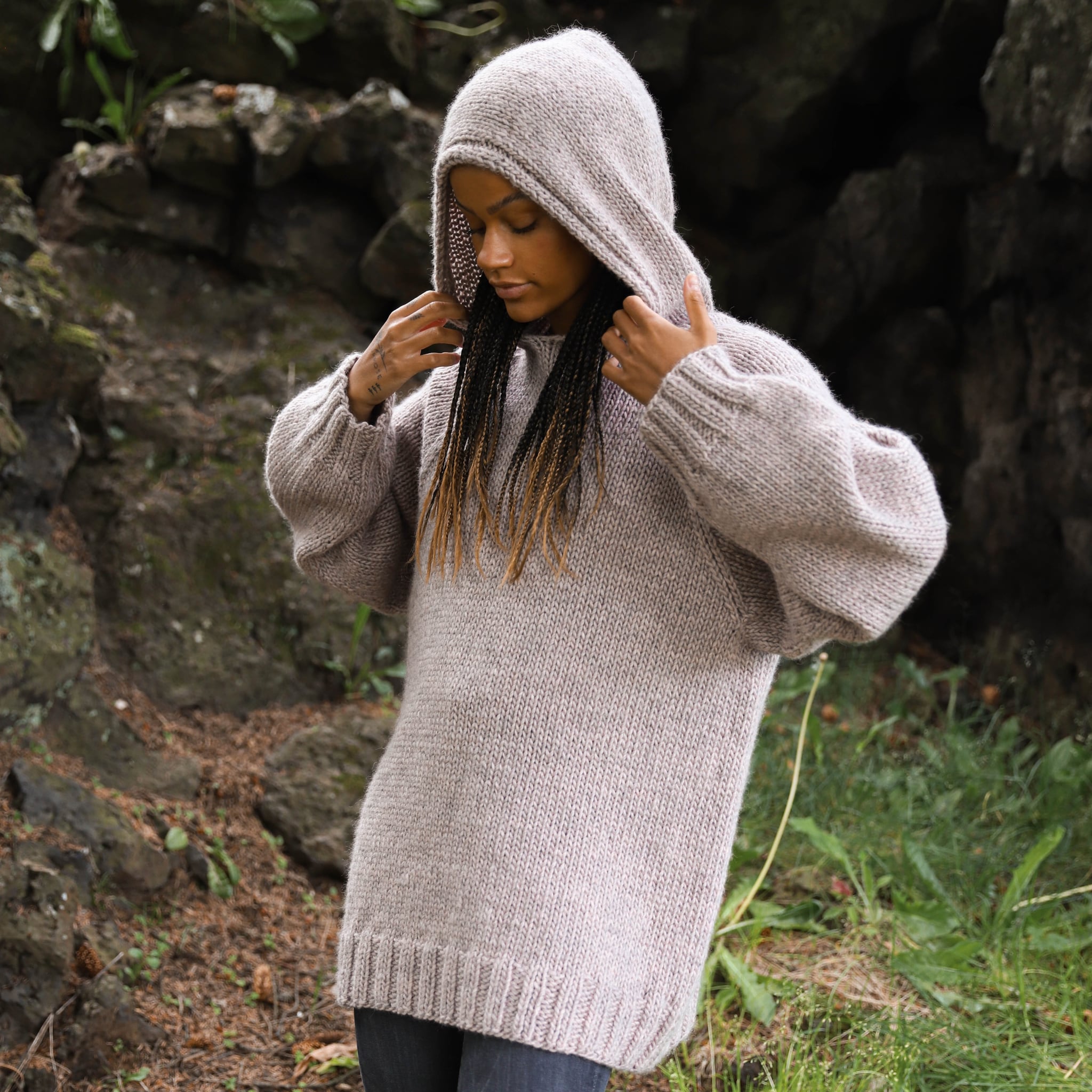 hlyleg_mlg-002_sweater-with-hood_knitting-pattern_prjonauppskrift-3.jpeg