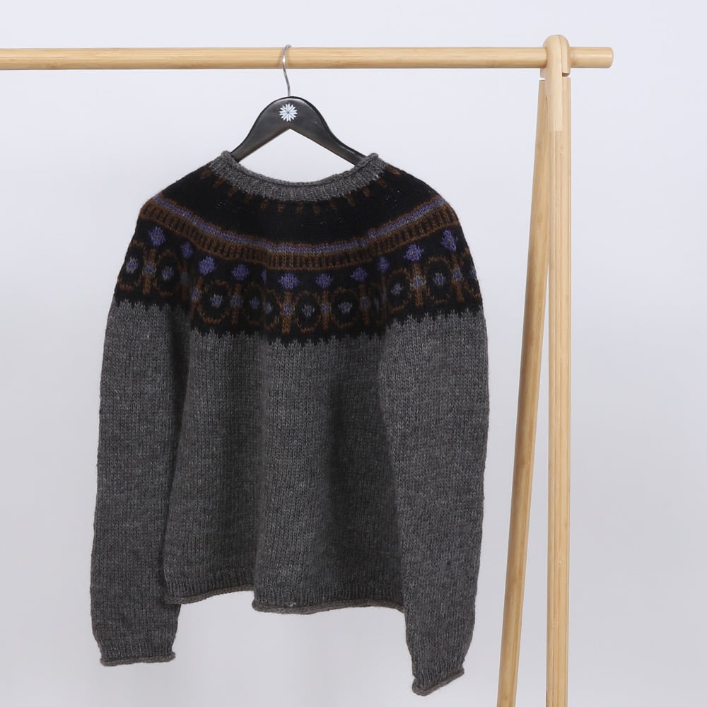 skjol_ios-011_adlut-sweater_knitting-pattern_prjonauppskrift2.jpeg