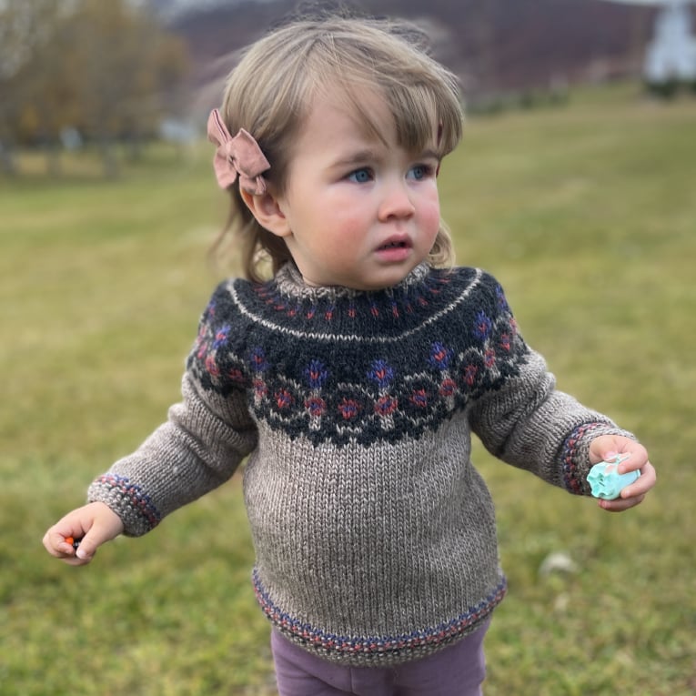 skjol_ios-001_kids-sweater-knitting-pattern_prjonauppskrift4.jpeg