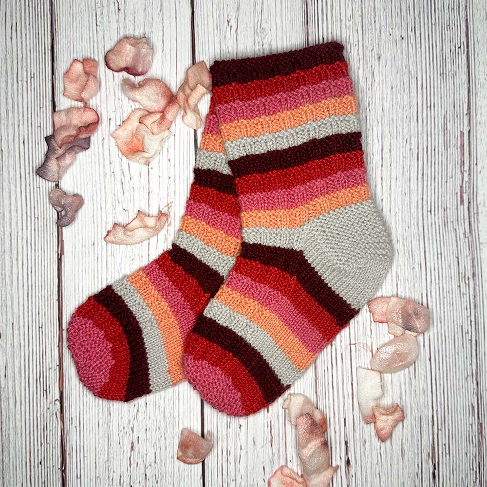 frelsi_ko-021_striped-socks_knitting-pattern_prjonauppskrift1.jpeg