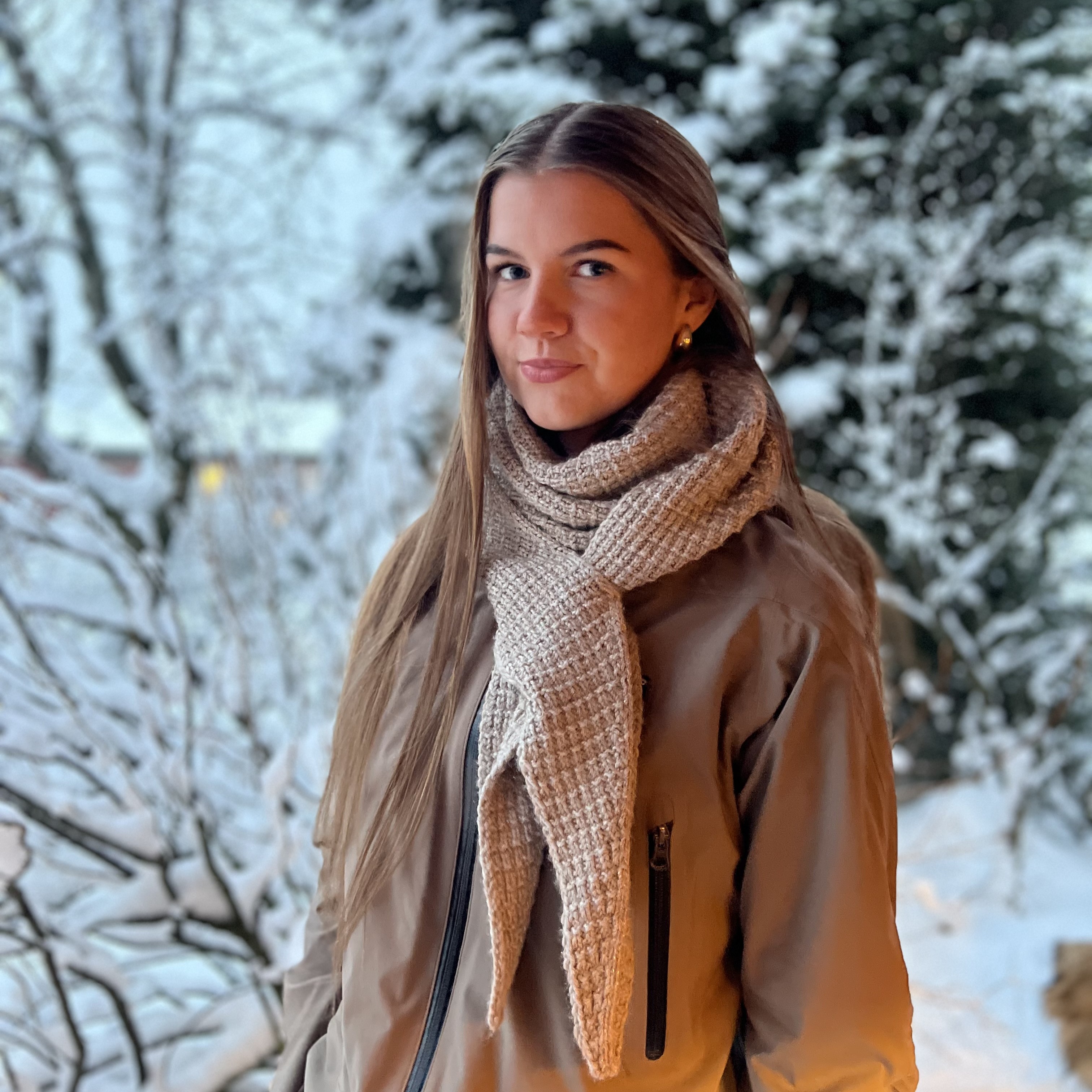 Glitri scarf knitting pattern
