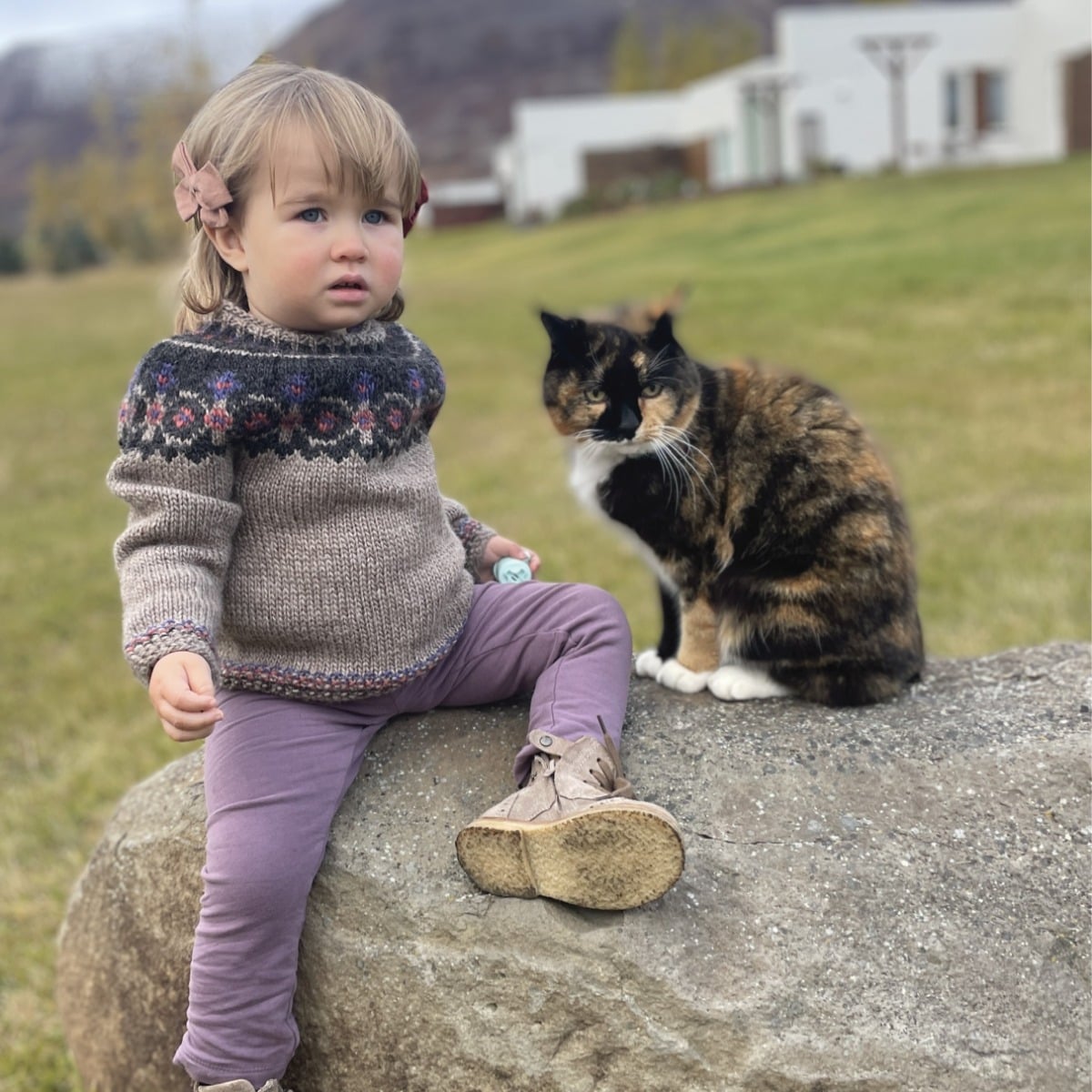 skjol_ios-001_kids-sweater-knitting-pattern_prjonauppskrift3.jpeg