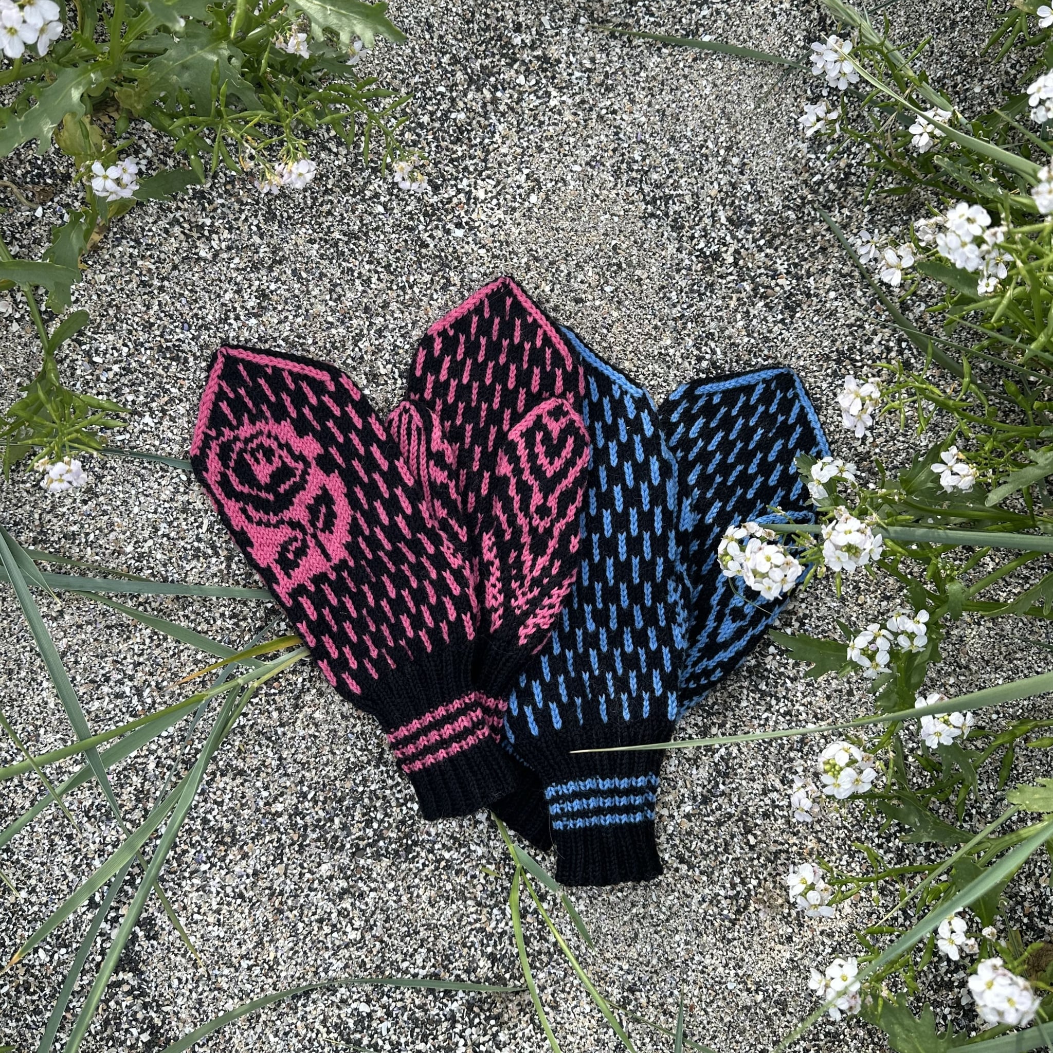 skuggi_ko-030_mens-mittens_knitting-pattern_prjonauppskrift3.jpeg