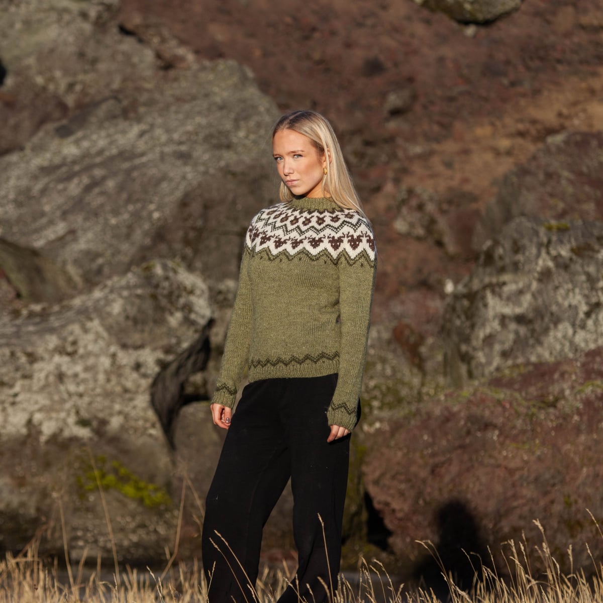 naut_rj-003_patterned-sweater_knitting-pattern_prjonauppskrift3.jpeg