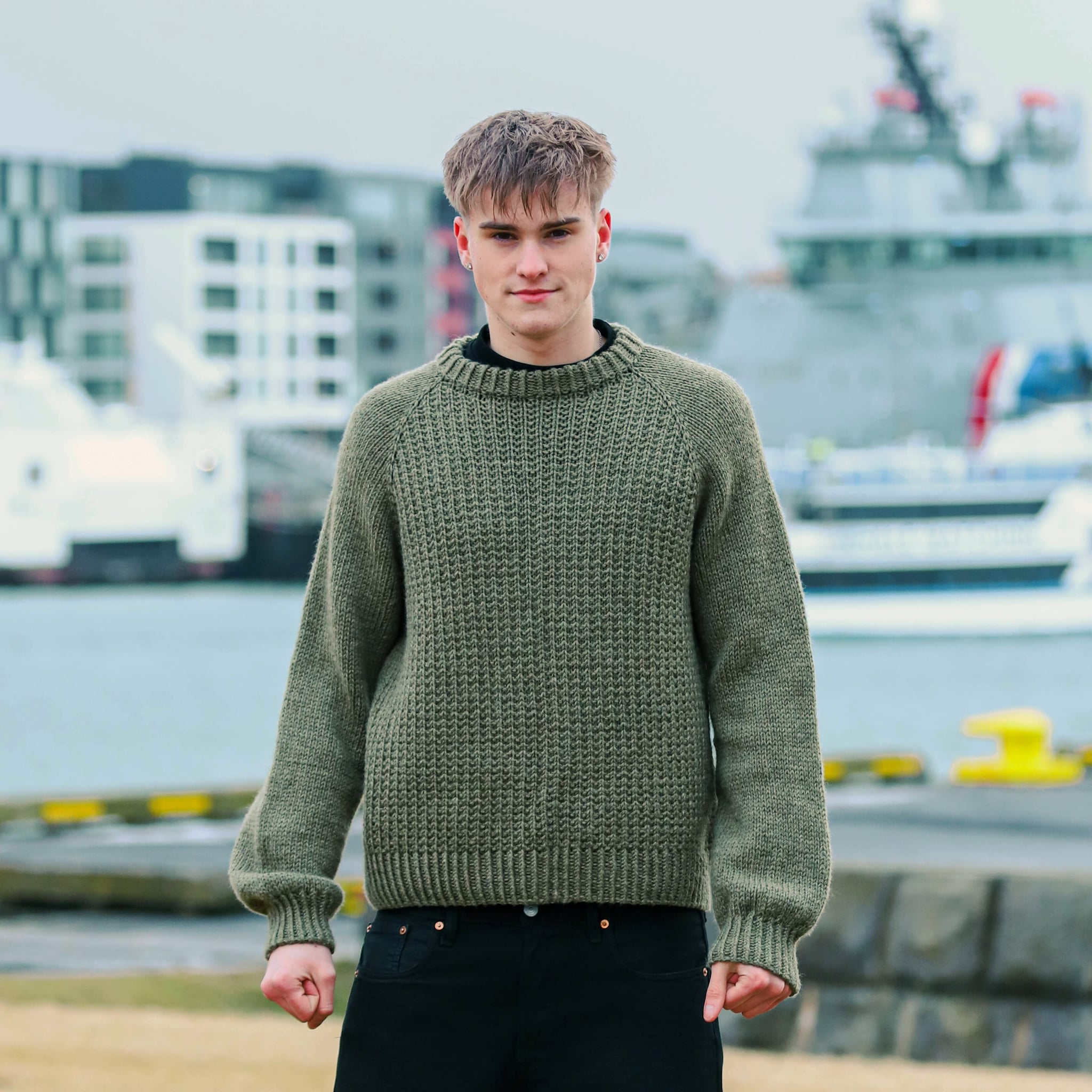 ynja_sk-009_adult-sweater_knitting-pattern_prjonauppskrift-2.jpeg