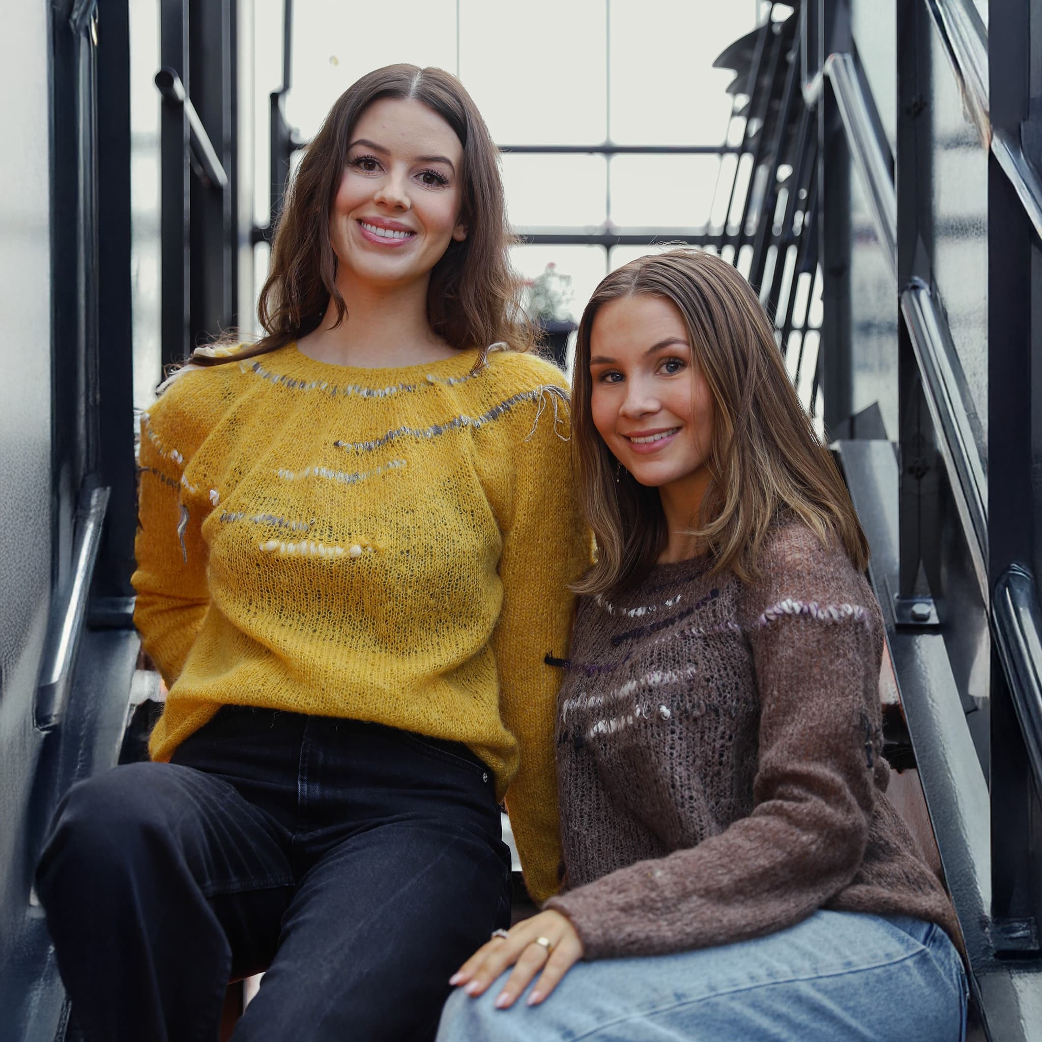 Gára women's sweater knitting pattern