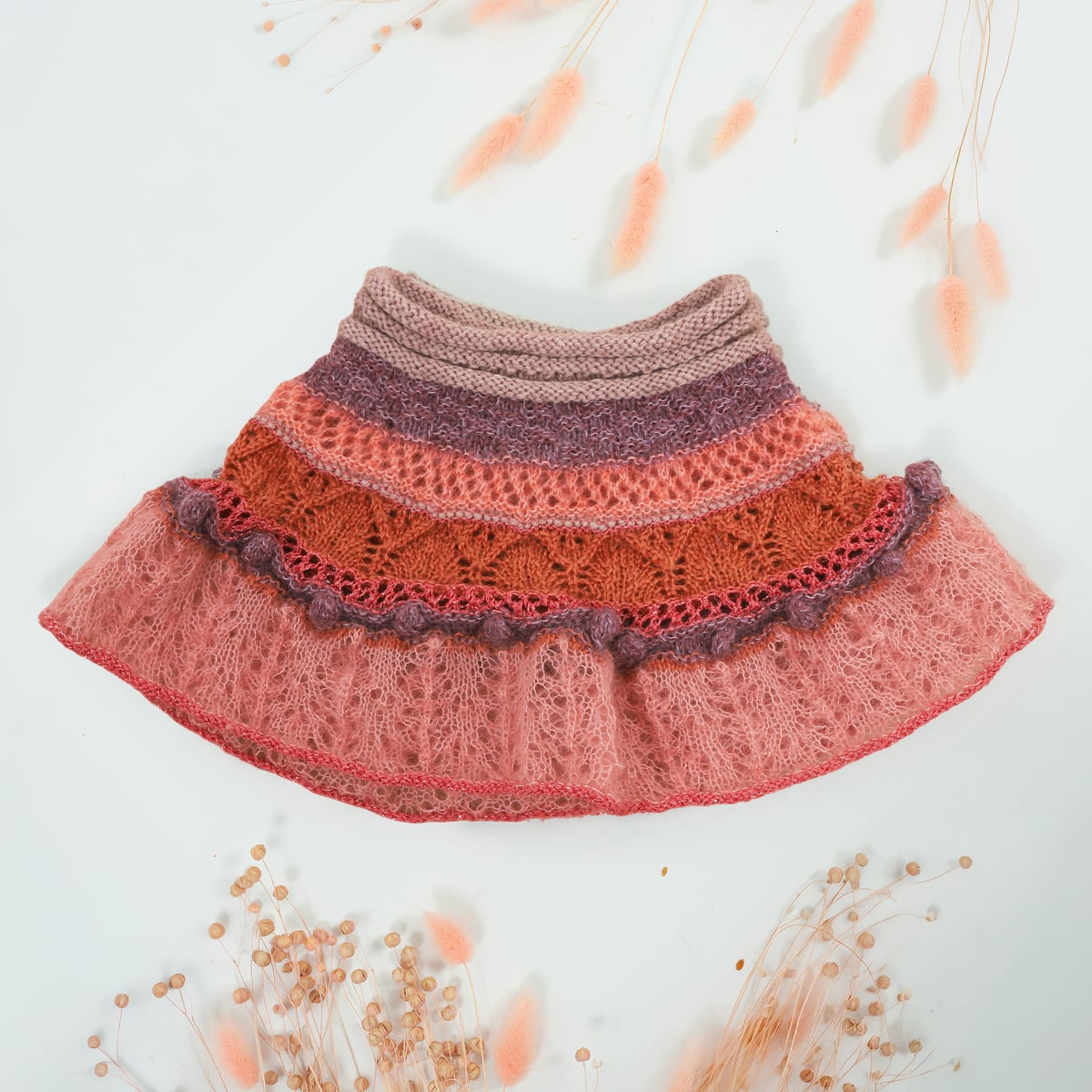 pils_ios-017_multi_colored_kids_skirt_knitting-pattern_prjonauppskrift-1.jpeg