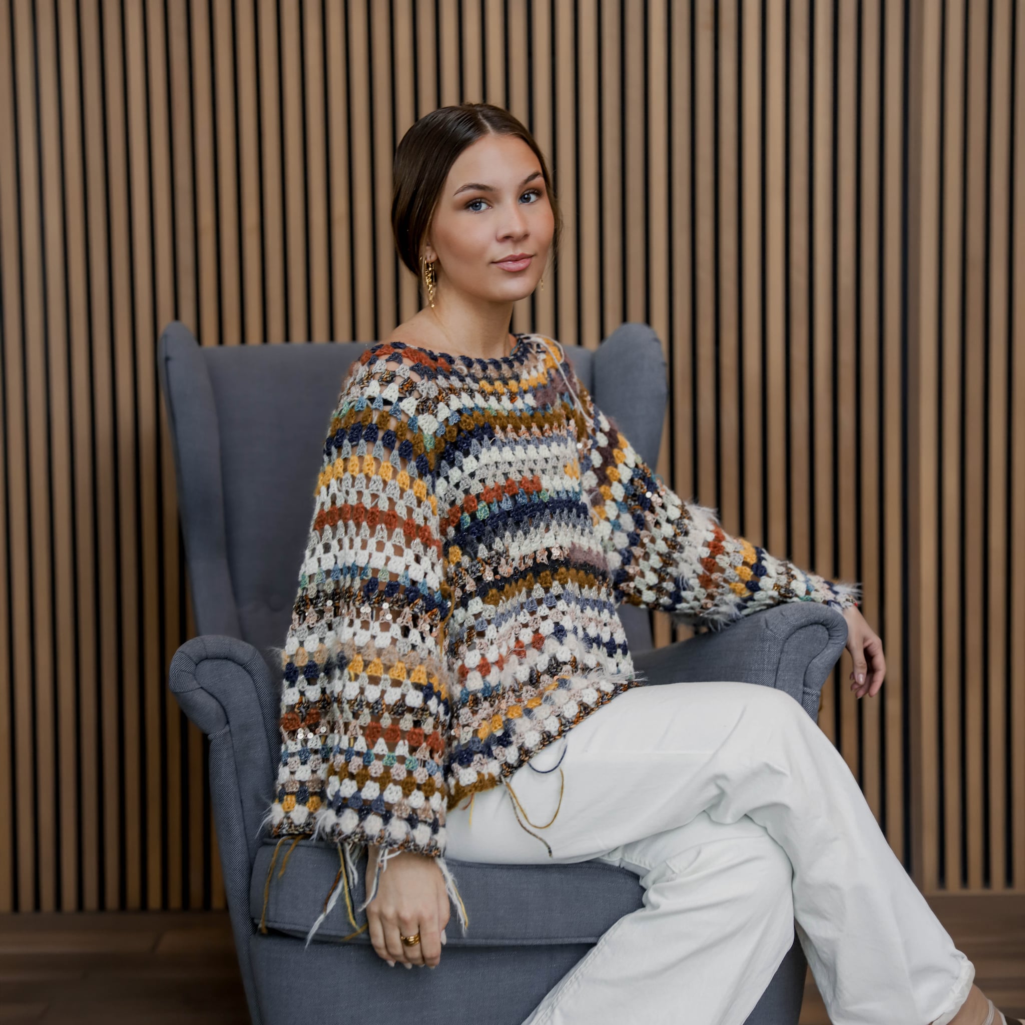 random_gk-029_womens-oversizes-sweater_crochet-pattern_hekluppskrift-3.jpeg