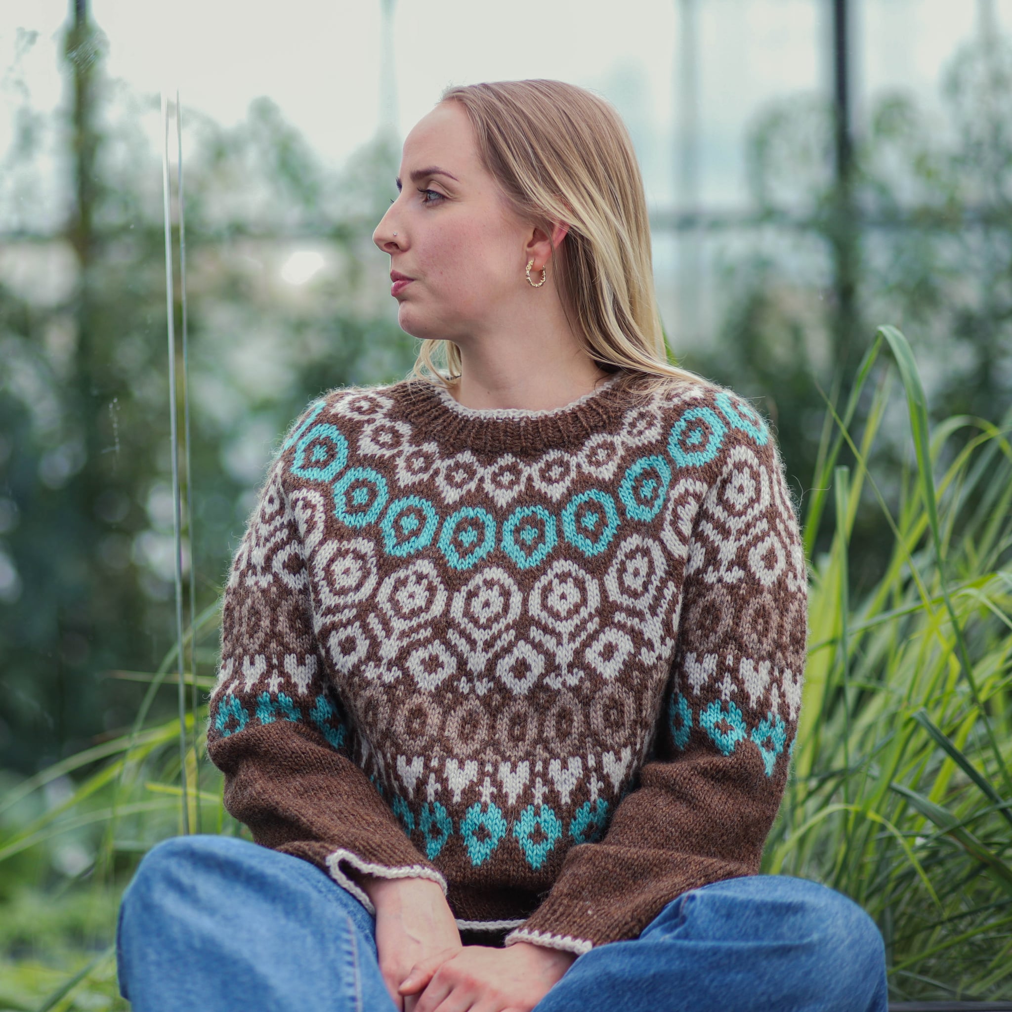 Bríet womens' sweater knitting pattern