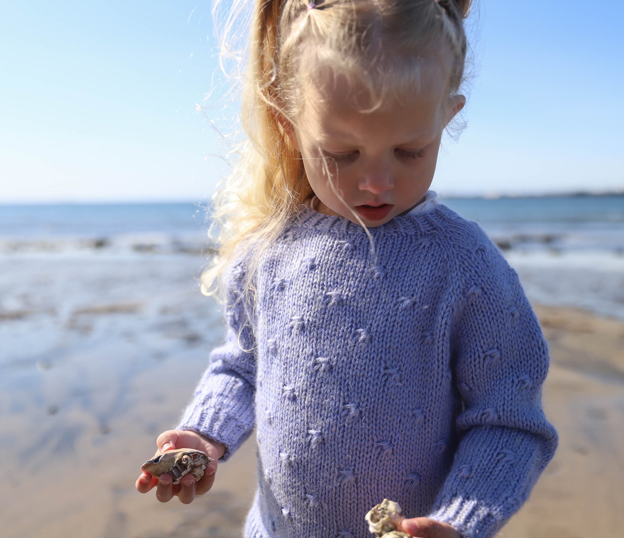 sollilja_knit0488_kids-flower-sweater_knitting-pattern_prjonauppskrift4.jpeg