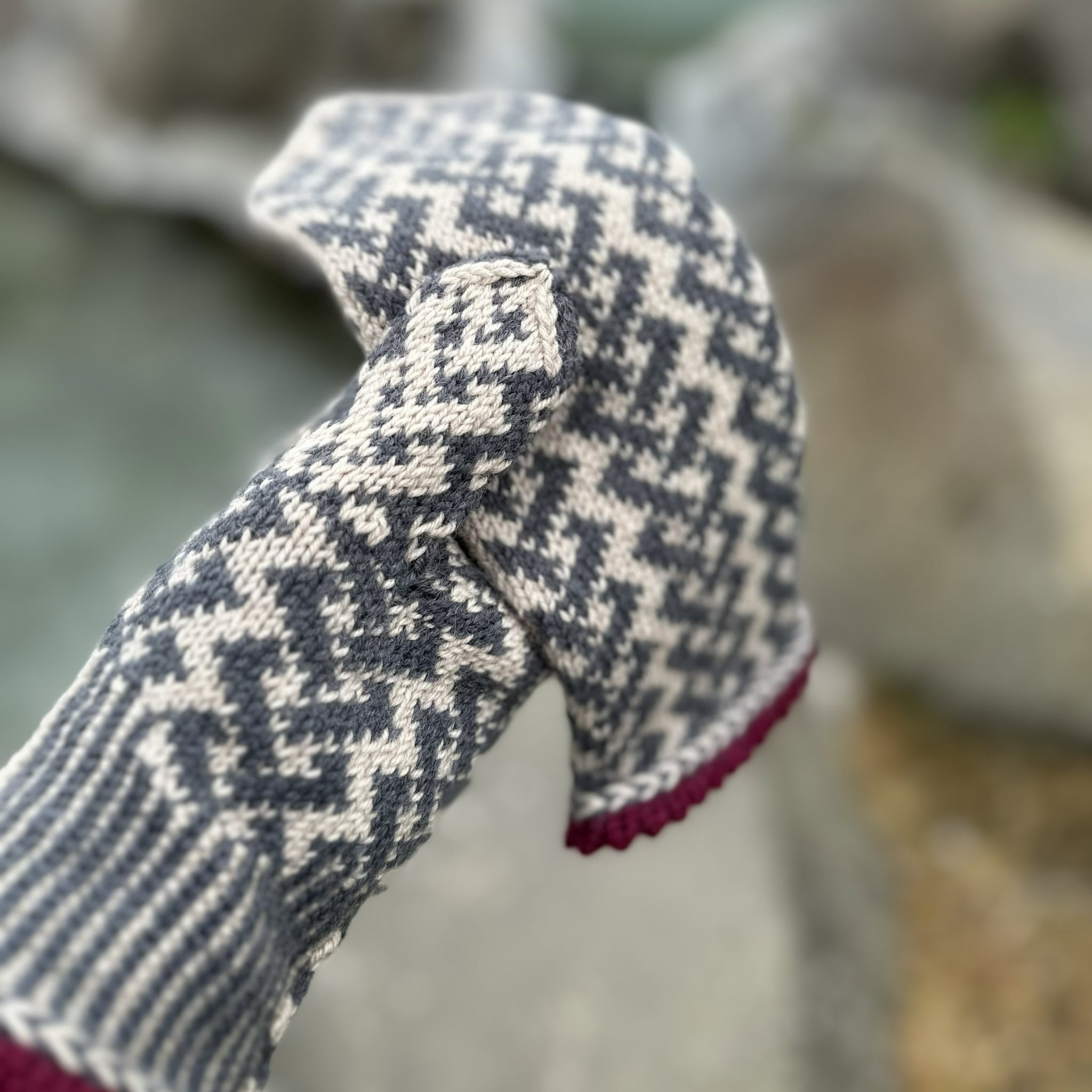 Karítas womens' mittens knitting pattern